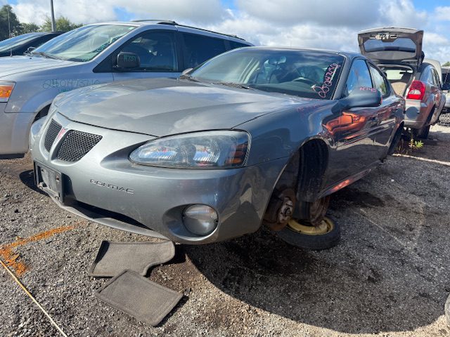 PONTIAC GRAND PRIX 2008