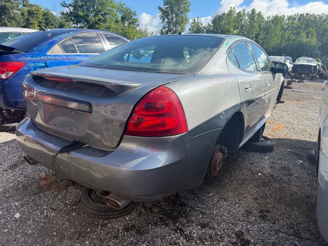 PONTIAC GRAND PRIX 2008