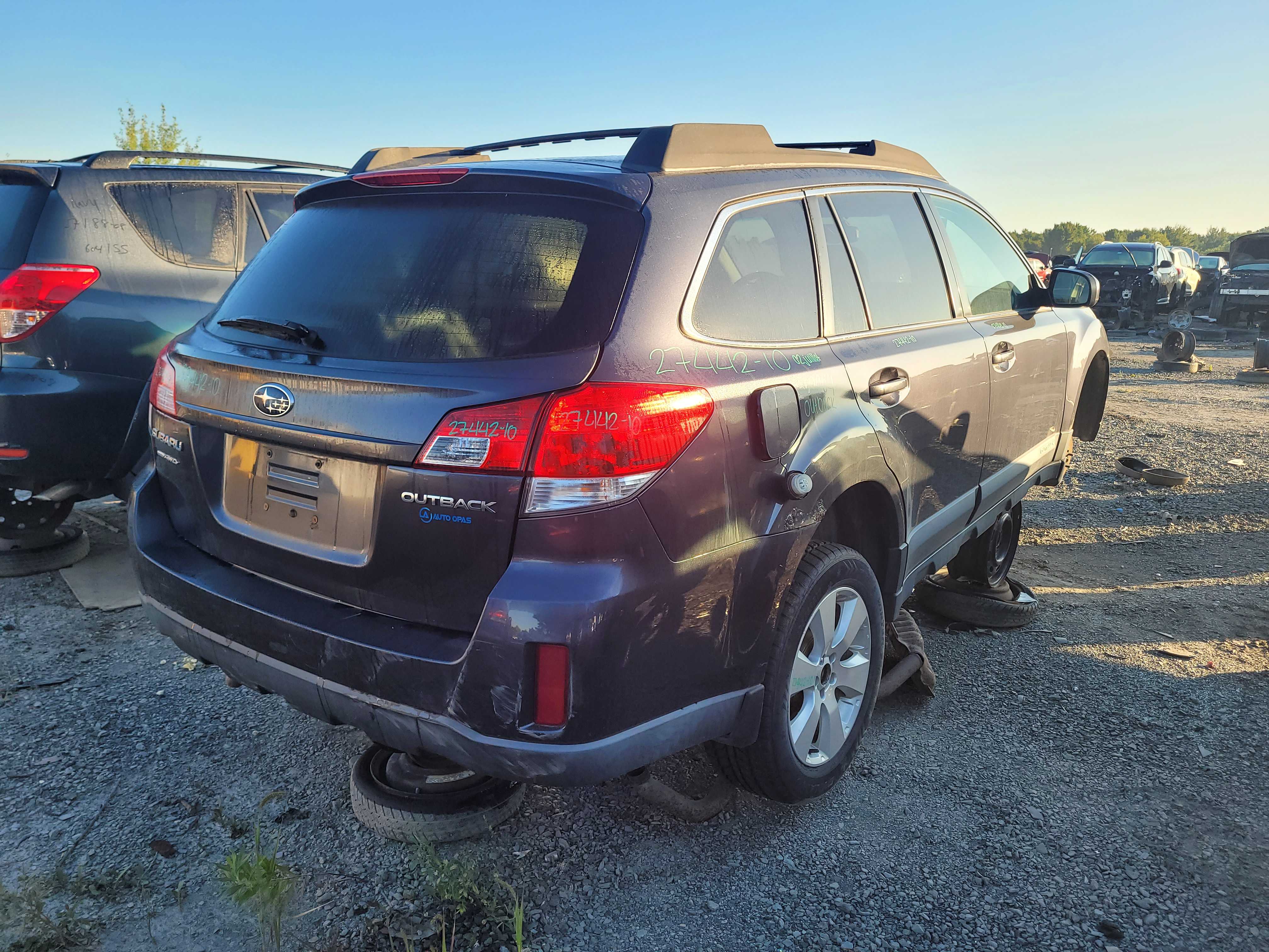 SUBARU OUTBACK 2010
