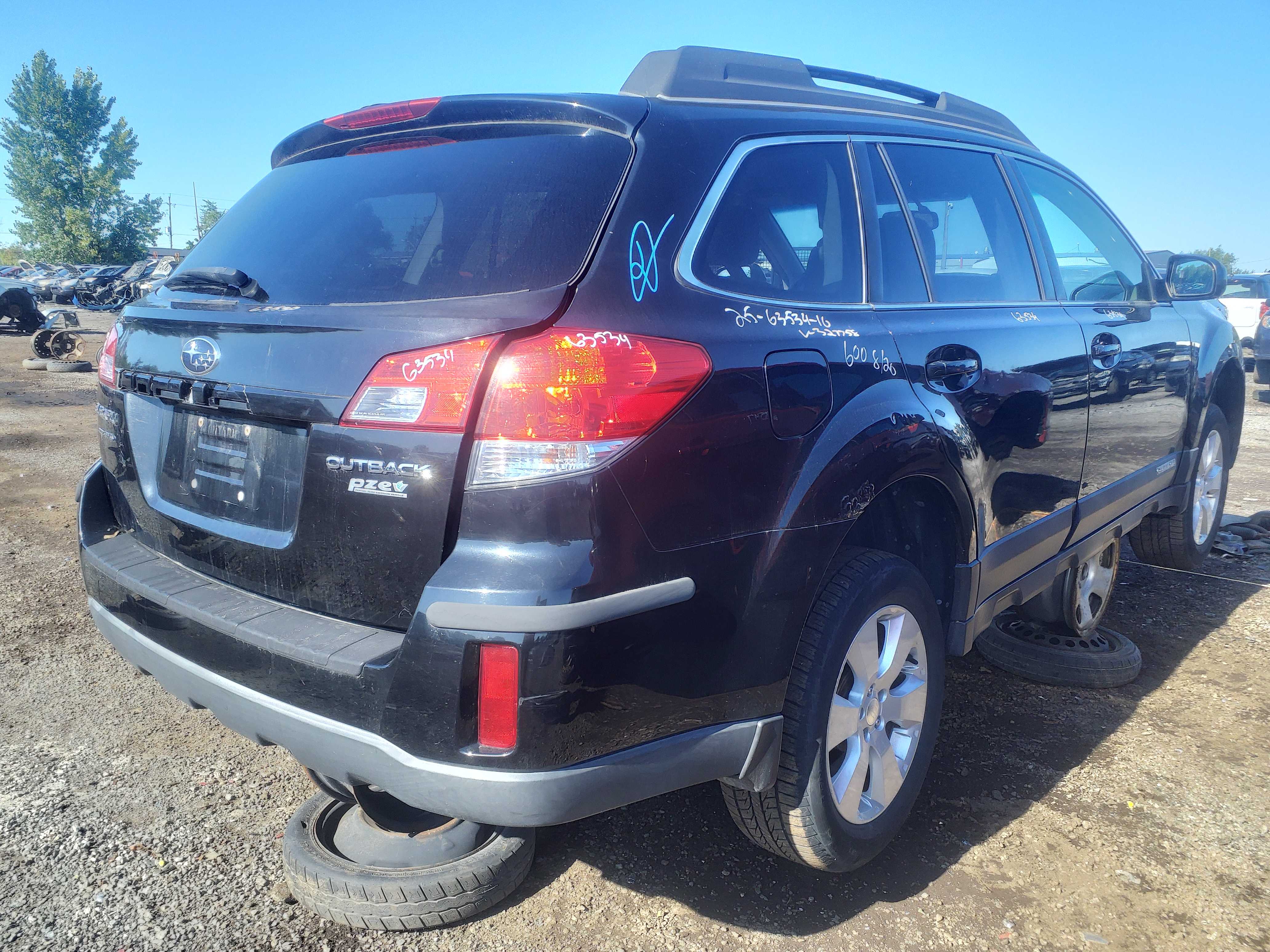 SUBARU OUTBACK 2010