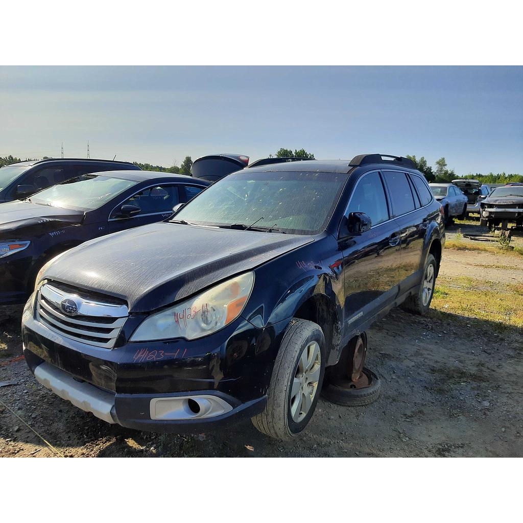 SUBARU OUTBACK 2011