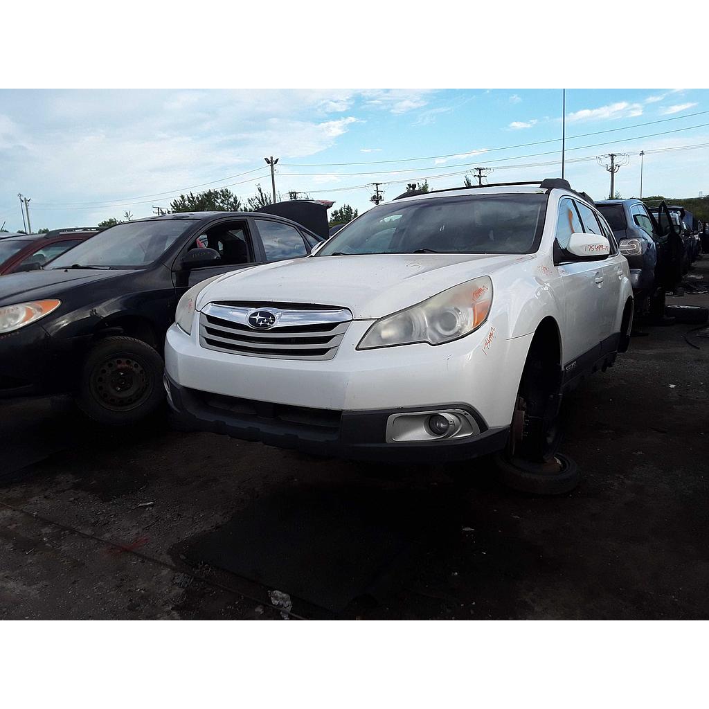 SUBARU OUTBACK 2012