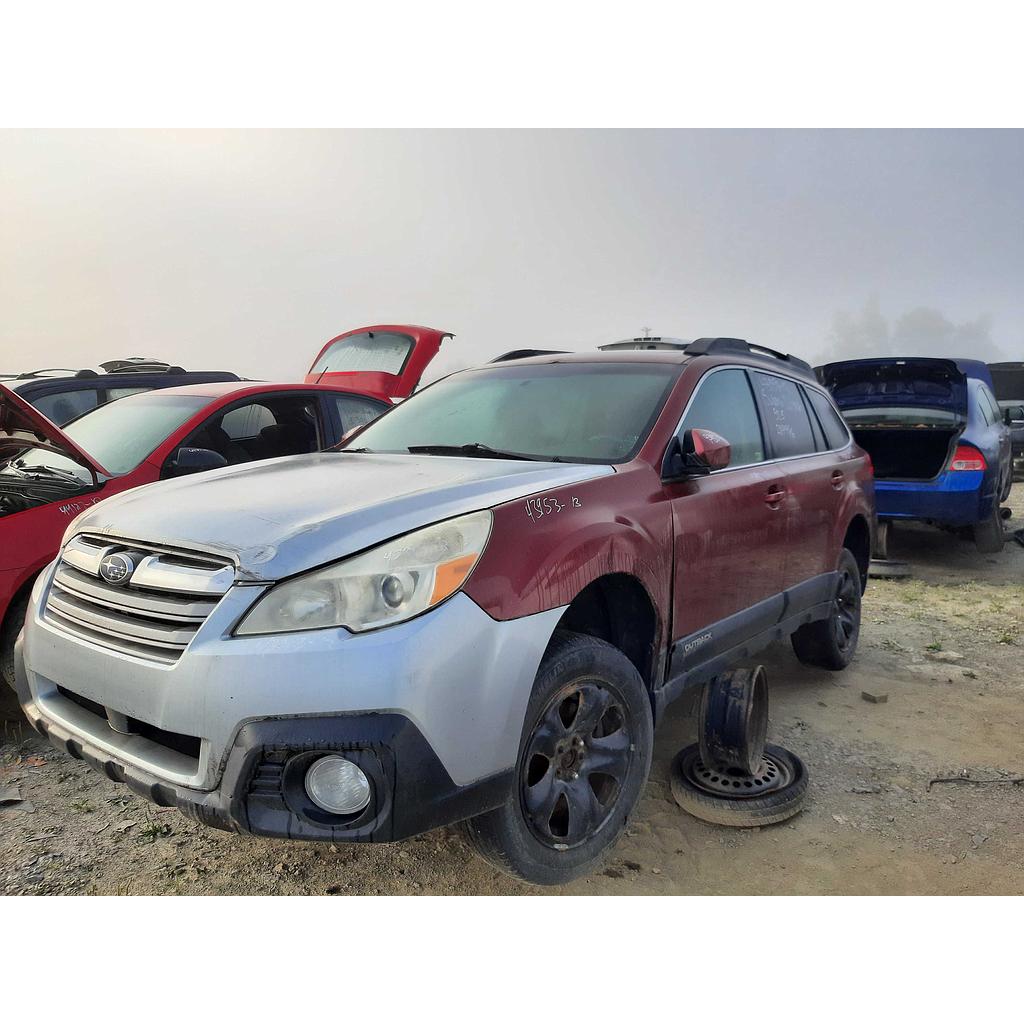 SUBARU OUTBACK 2013