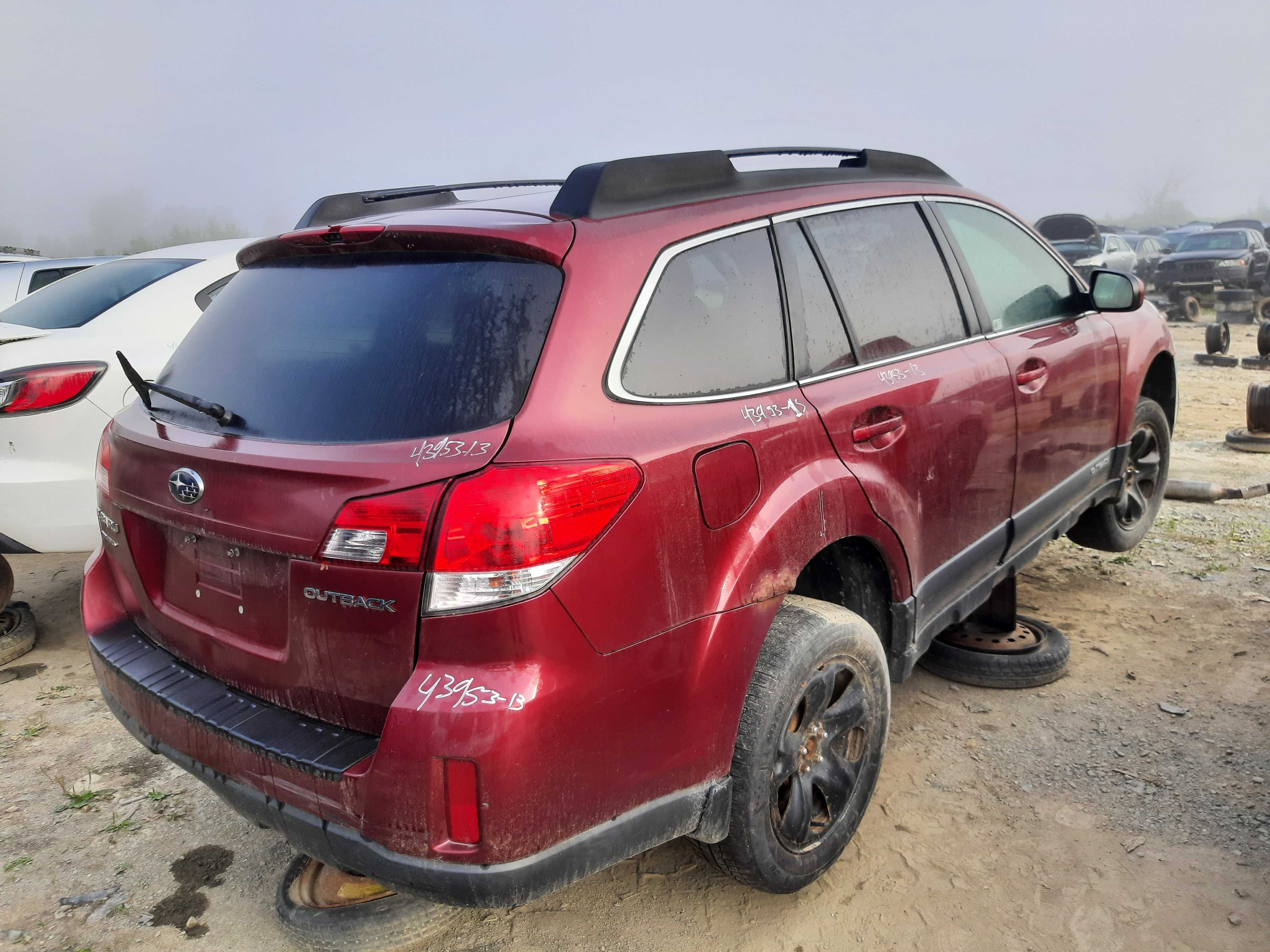 SUBARU OUTBACK 2013