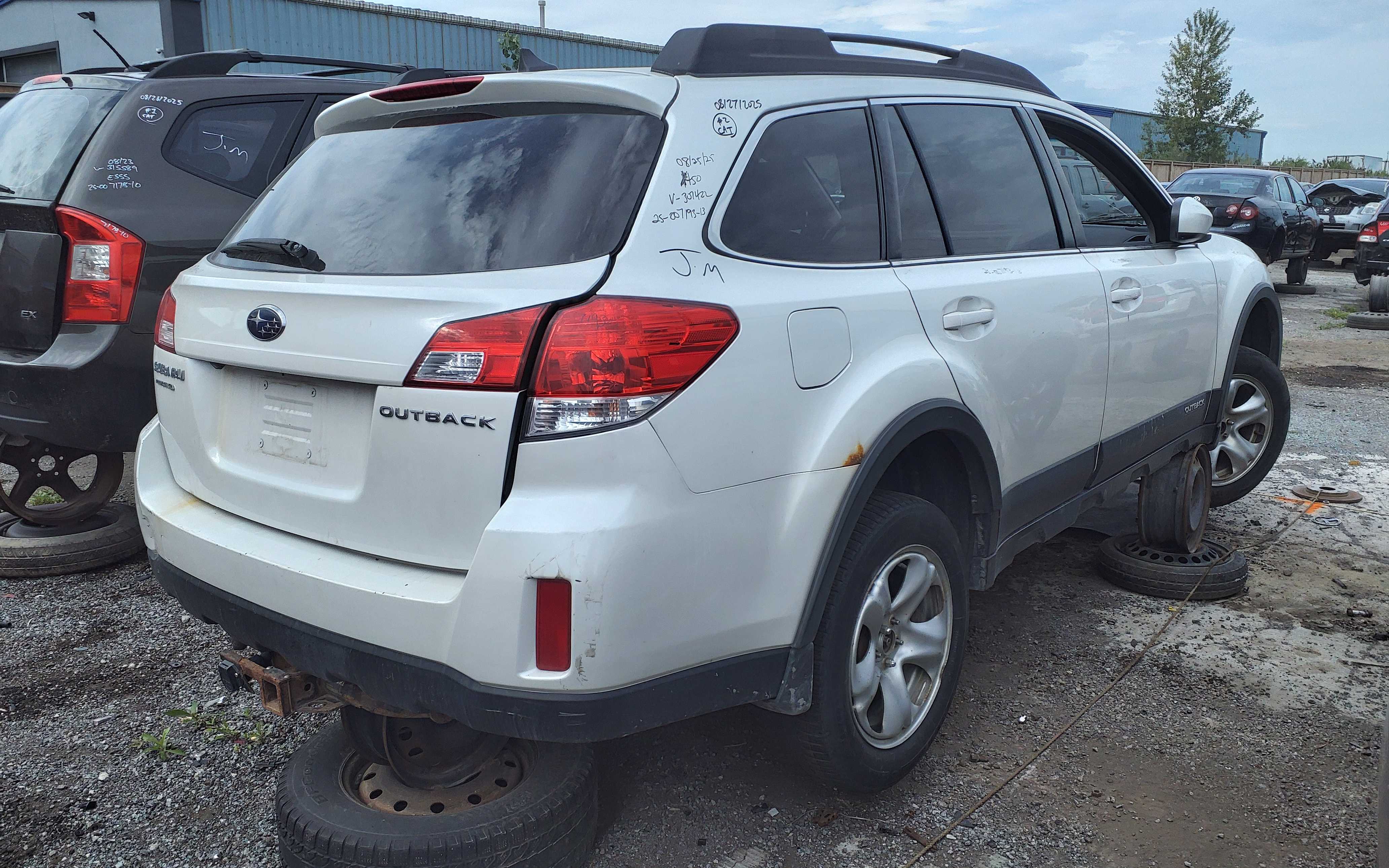 SUBARU OUTBACK 2013