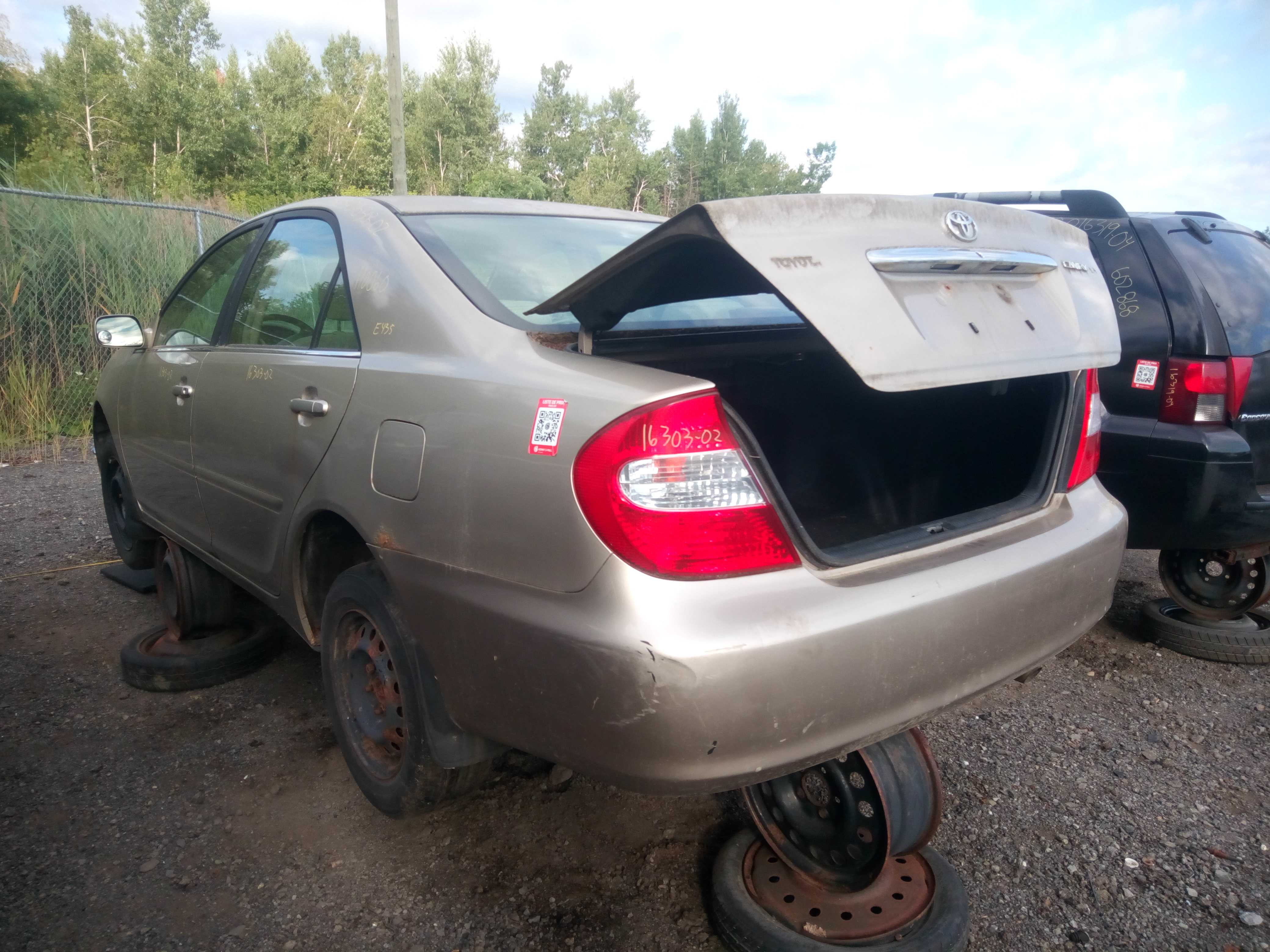 TOYOTA CAMRY 2002