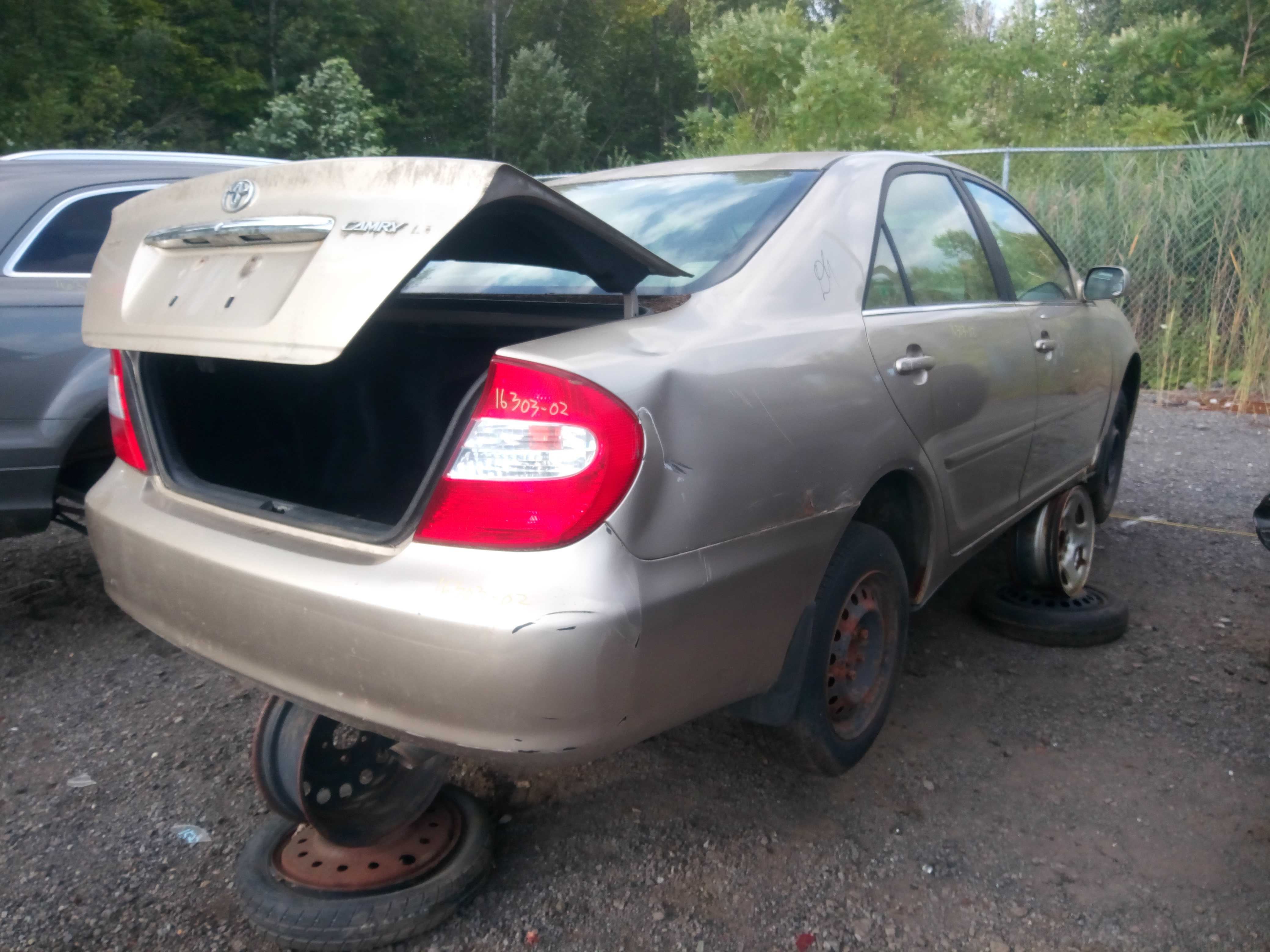 TOYOTA CAMRY 2002