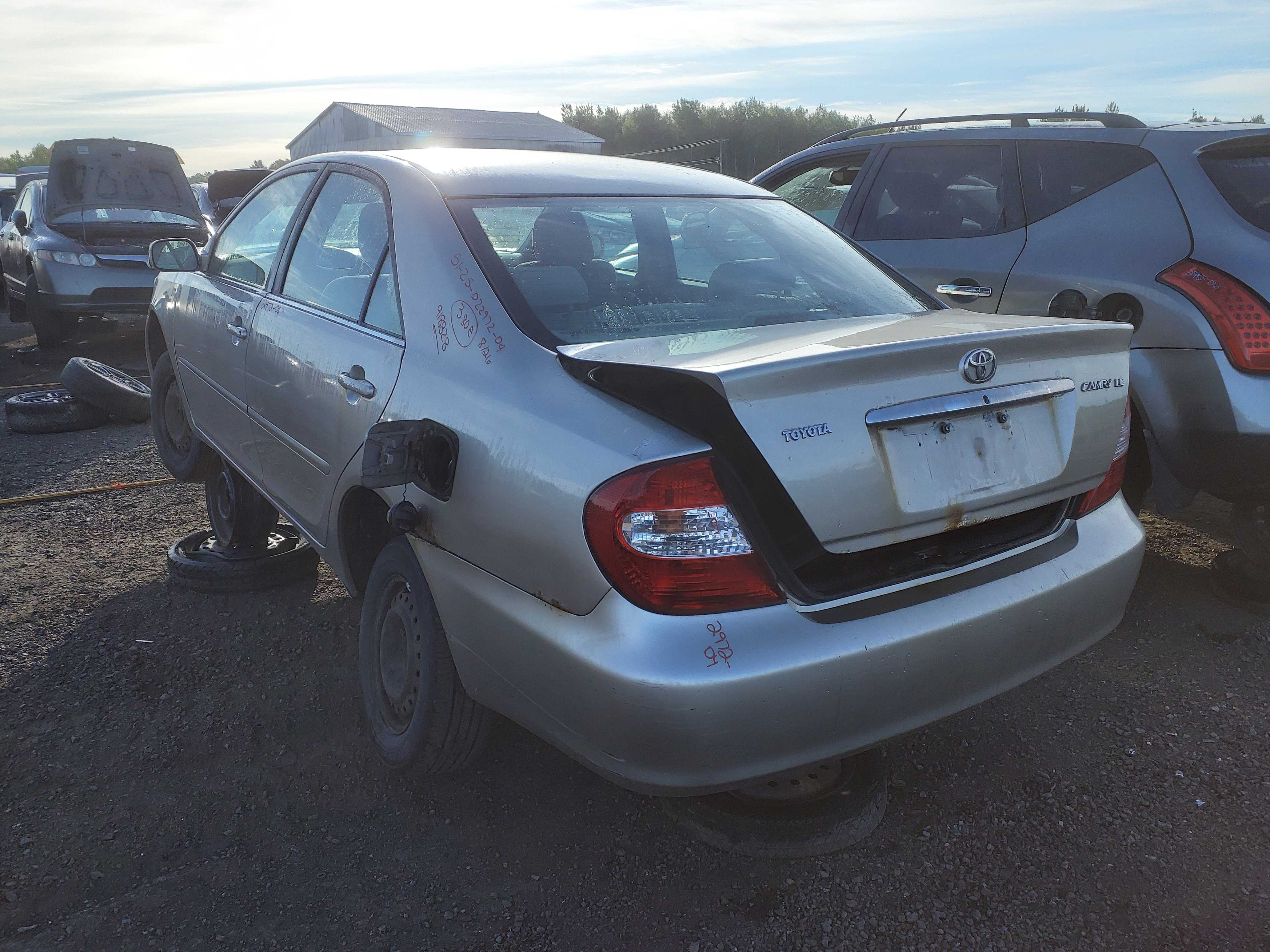 TOYOTA CAMRY 2004