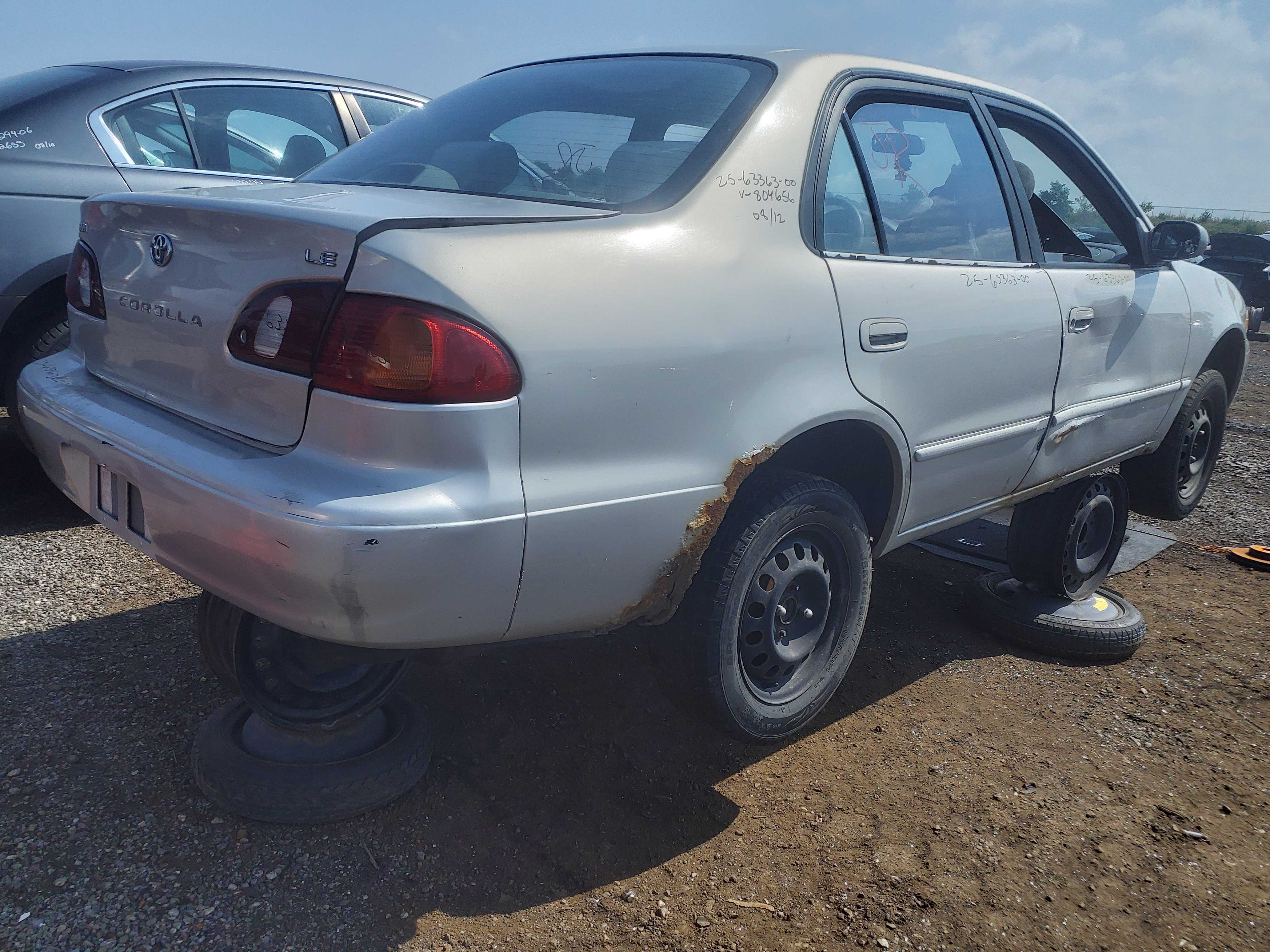 TOYOTA COROLLA 2000