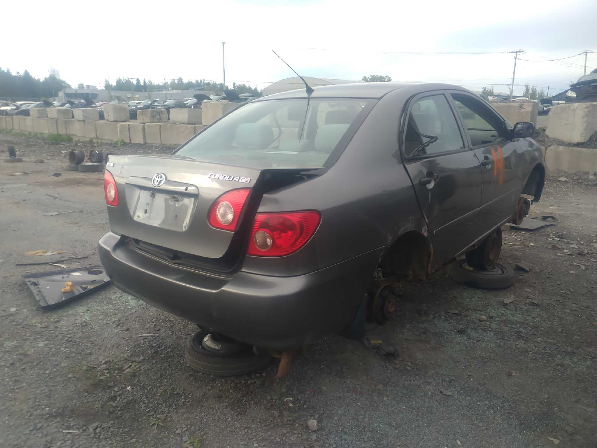 TOYOTA COROLLA 2005