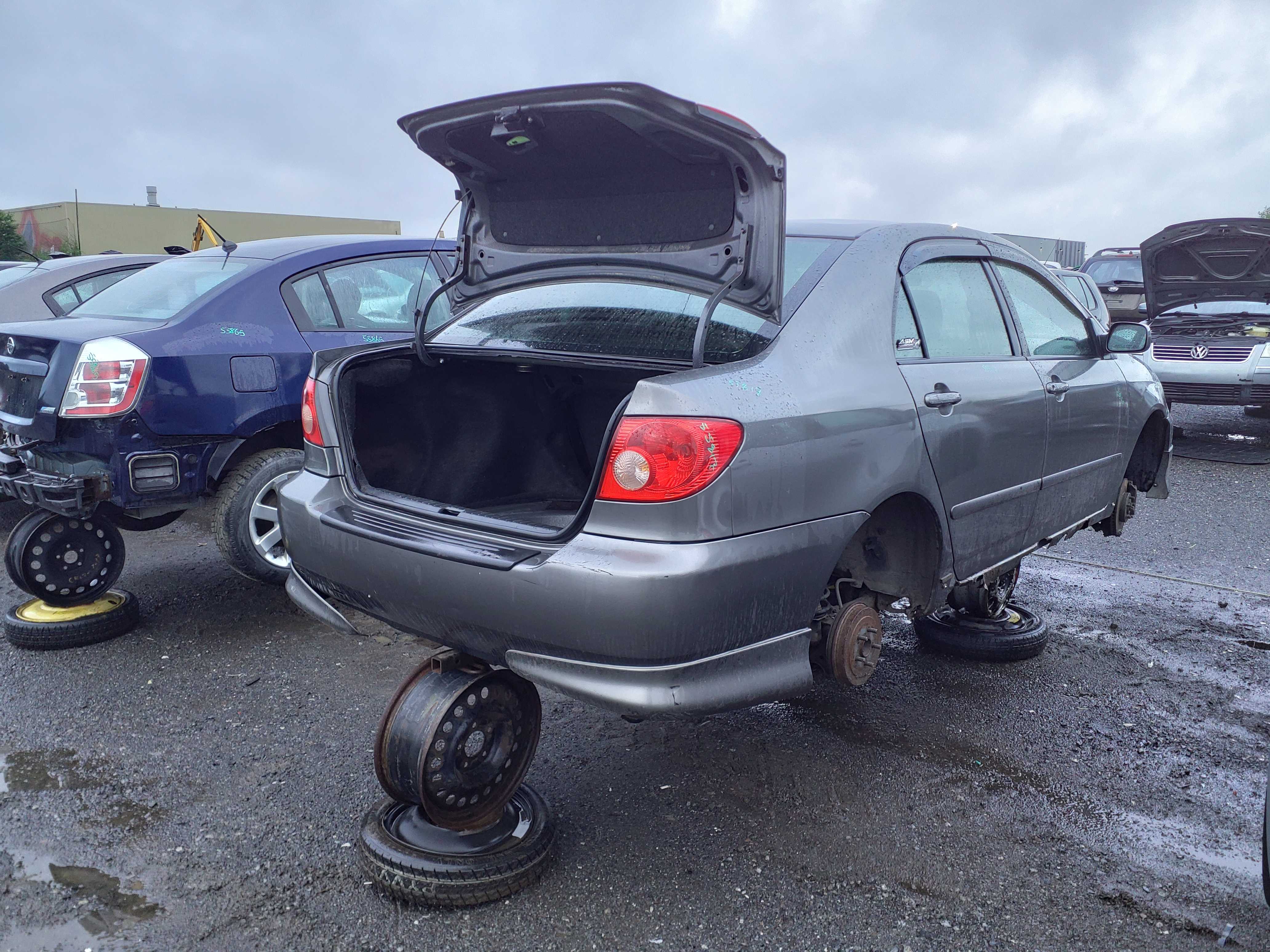 TOYOTA COROLLA 2005
