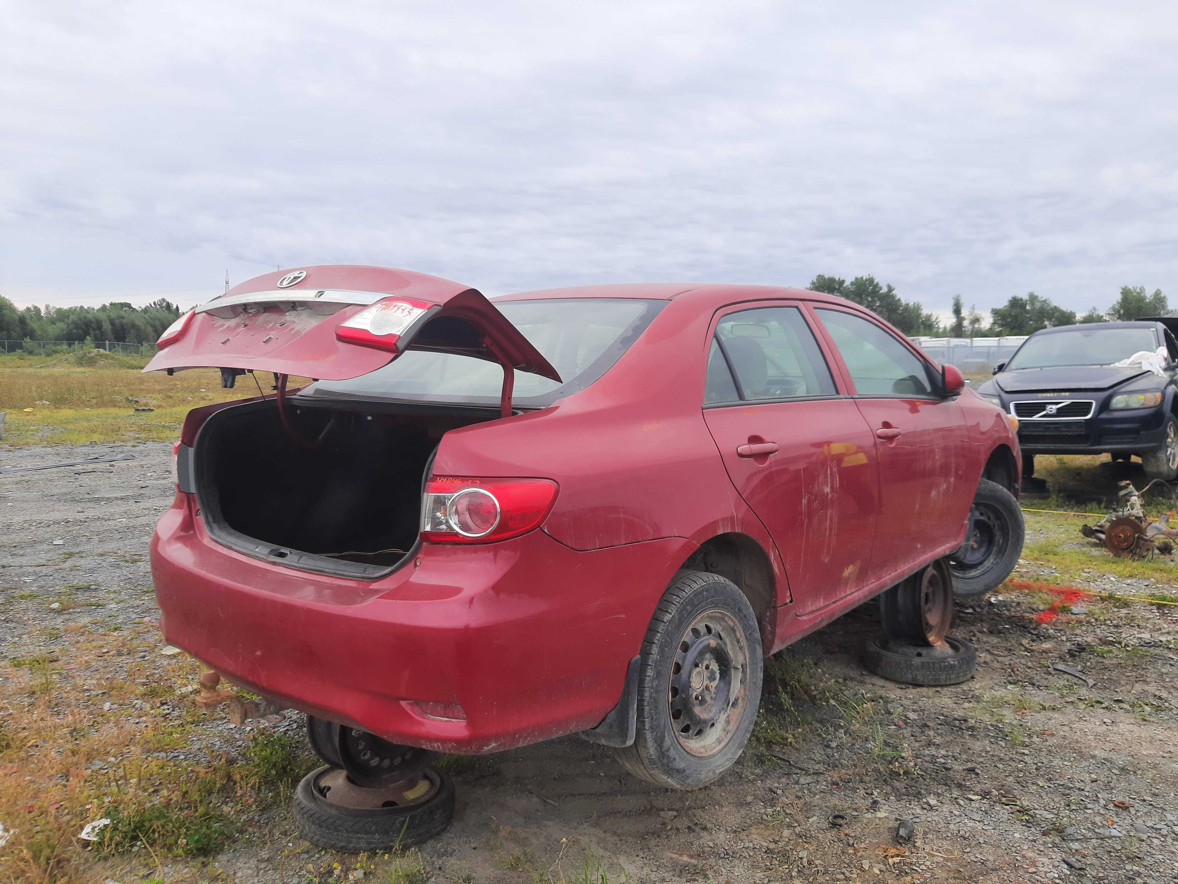 TOYOTA COROLLA 2013