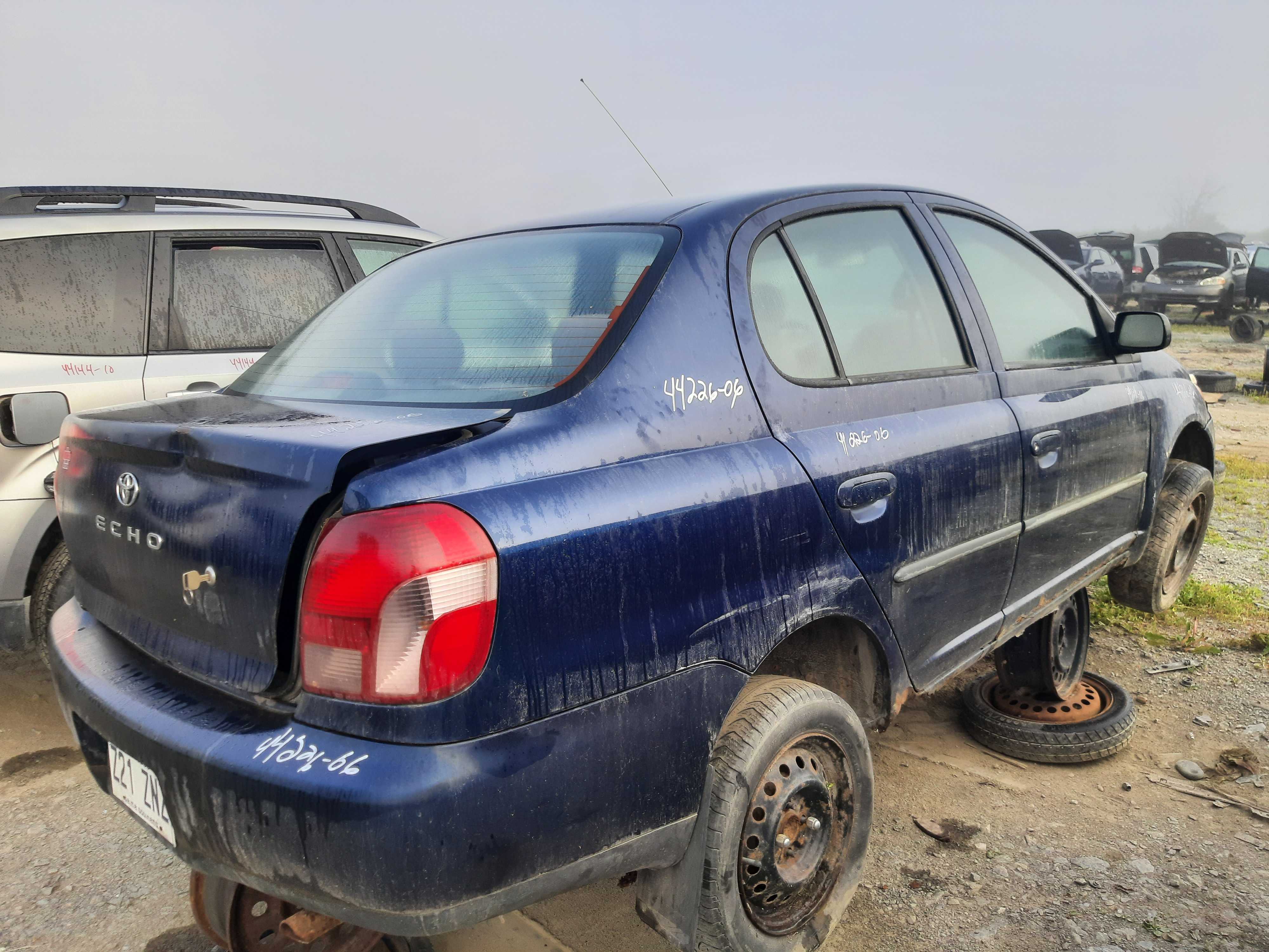 TOYOTA ECHO 2002