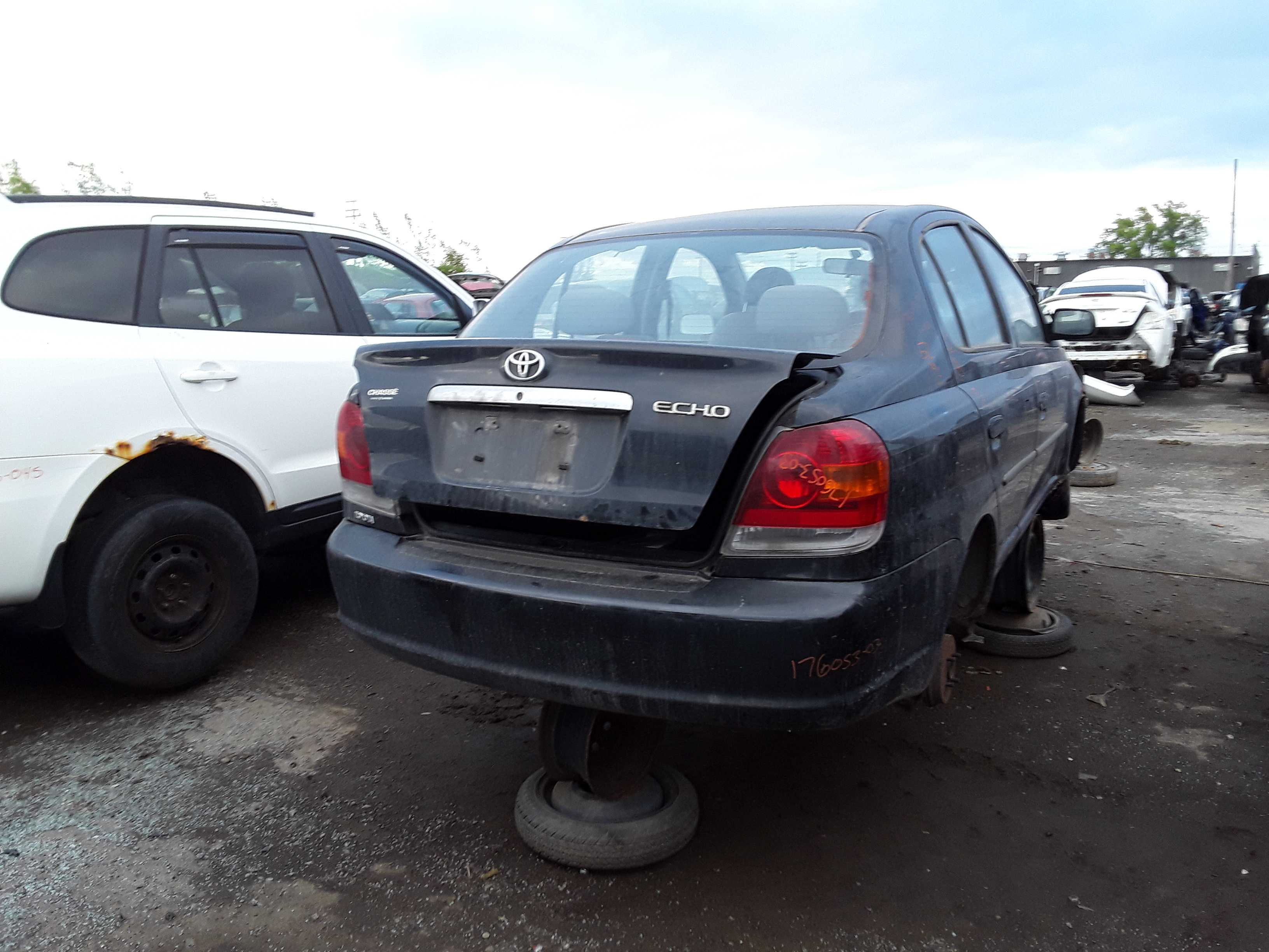 TOYOTA ECHO 2003