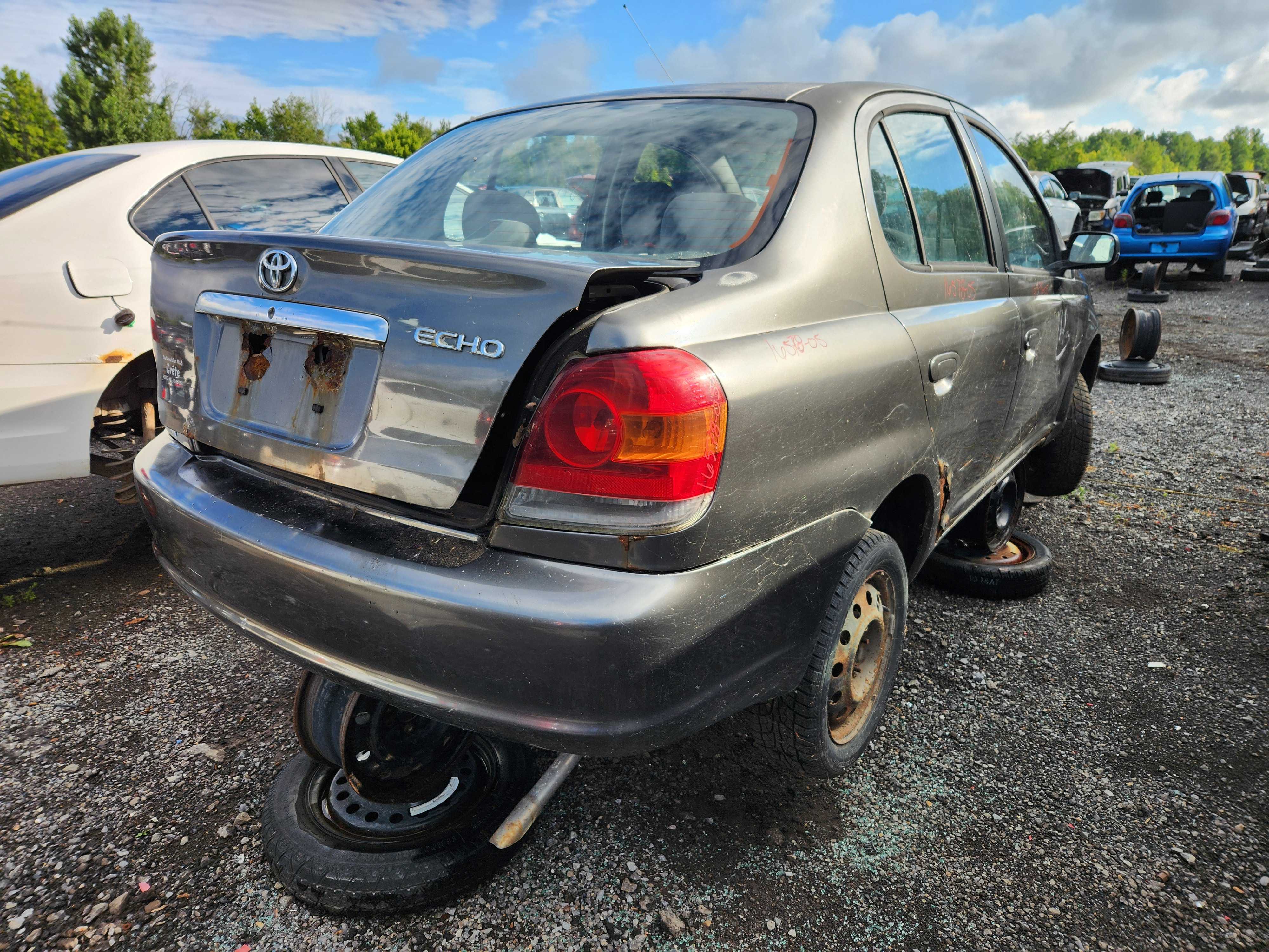 TOYOTA ECHO 2005