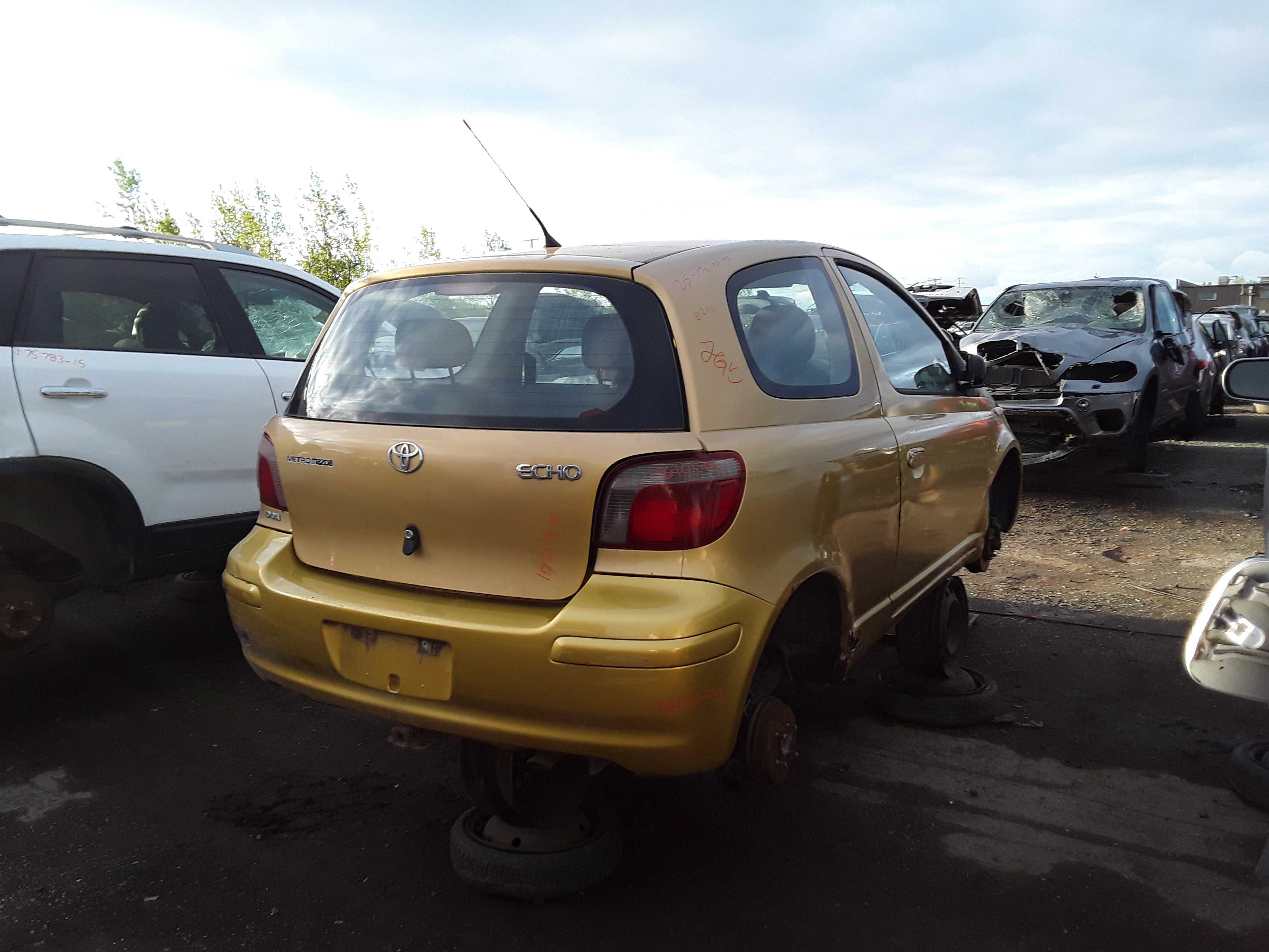 TOYOTA ECHO 2005