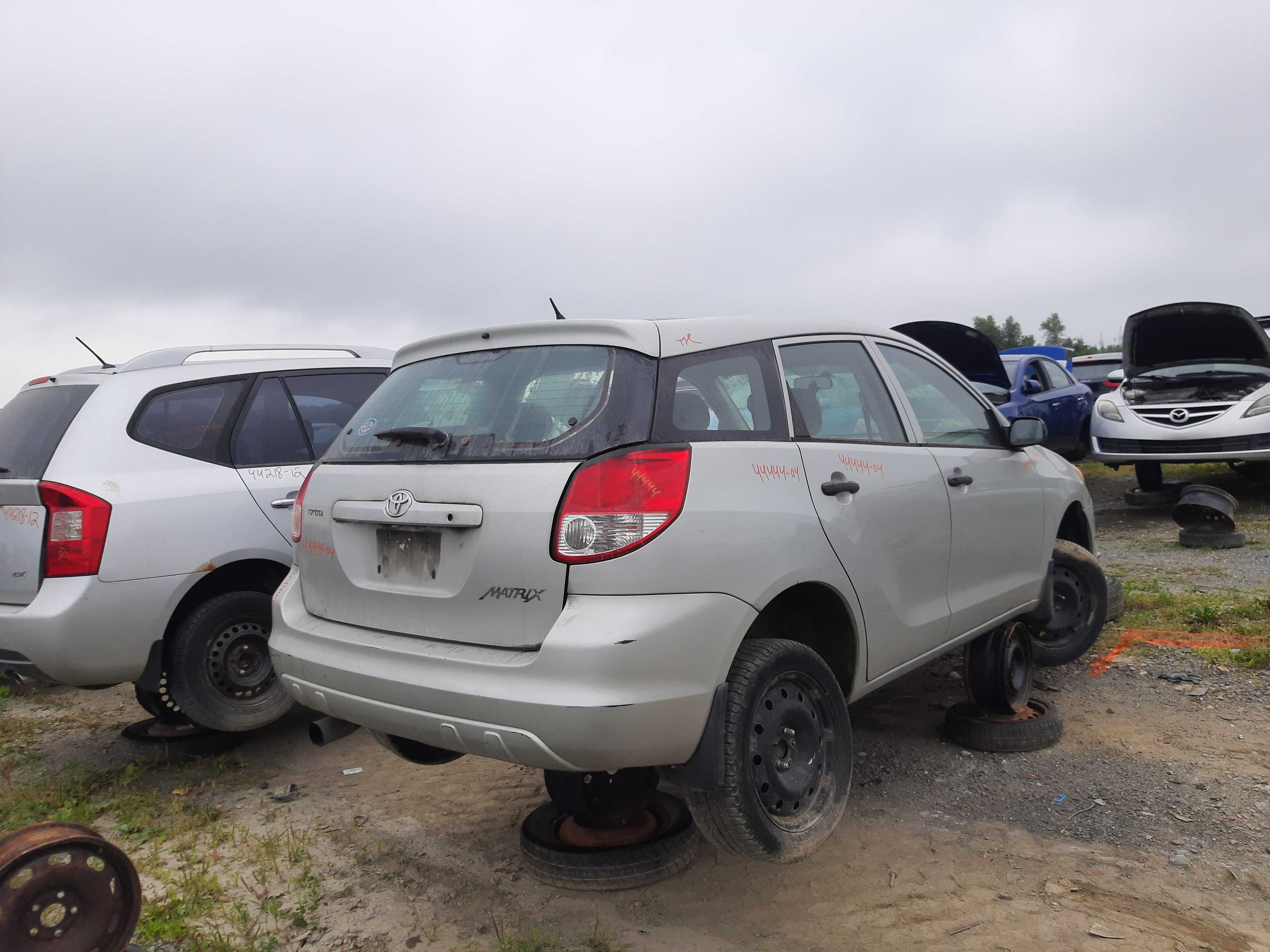 TOYOTA MATRIX 2004