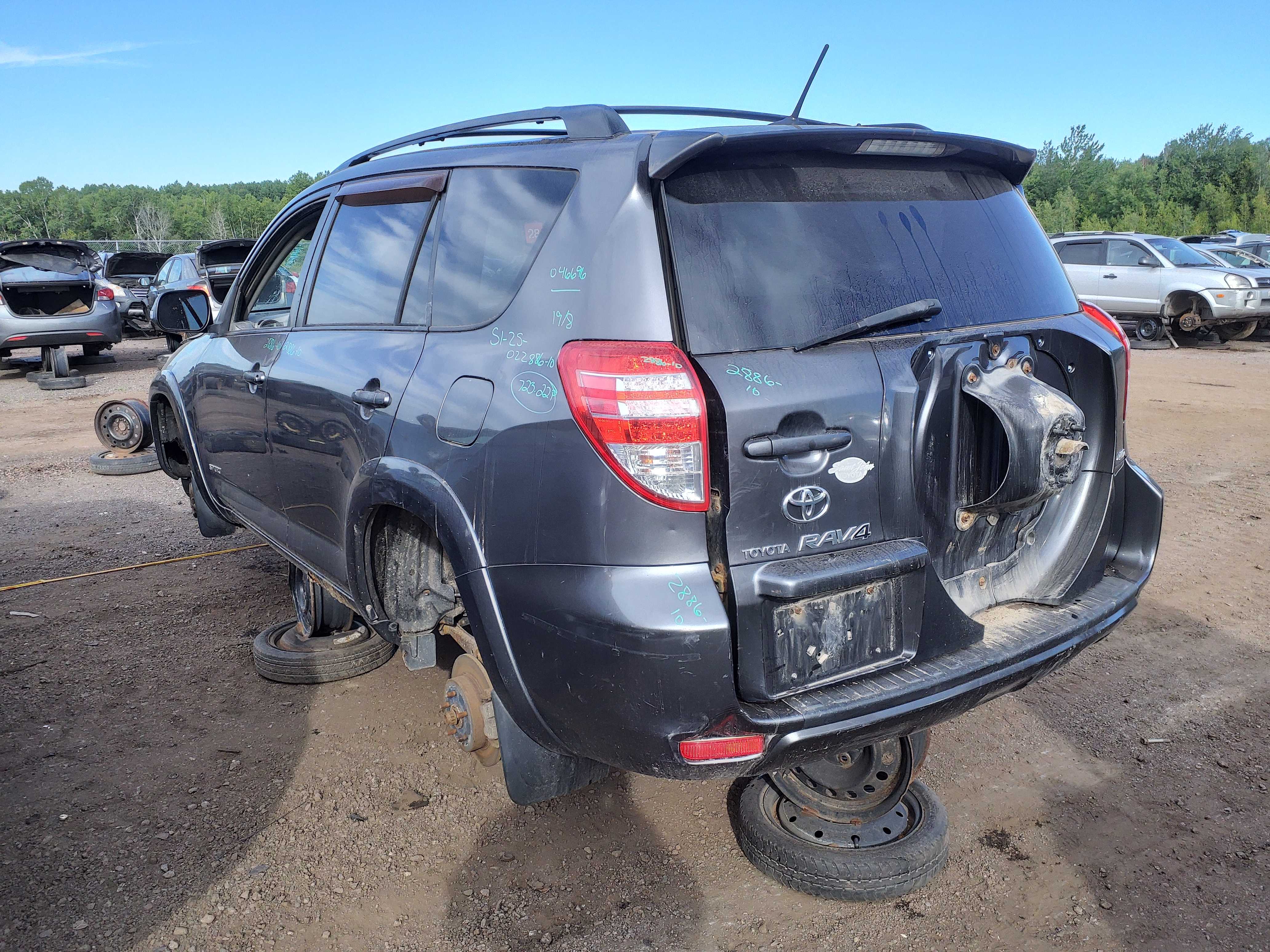 TOYOTA RAV4 2010