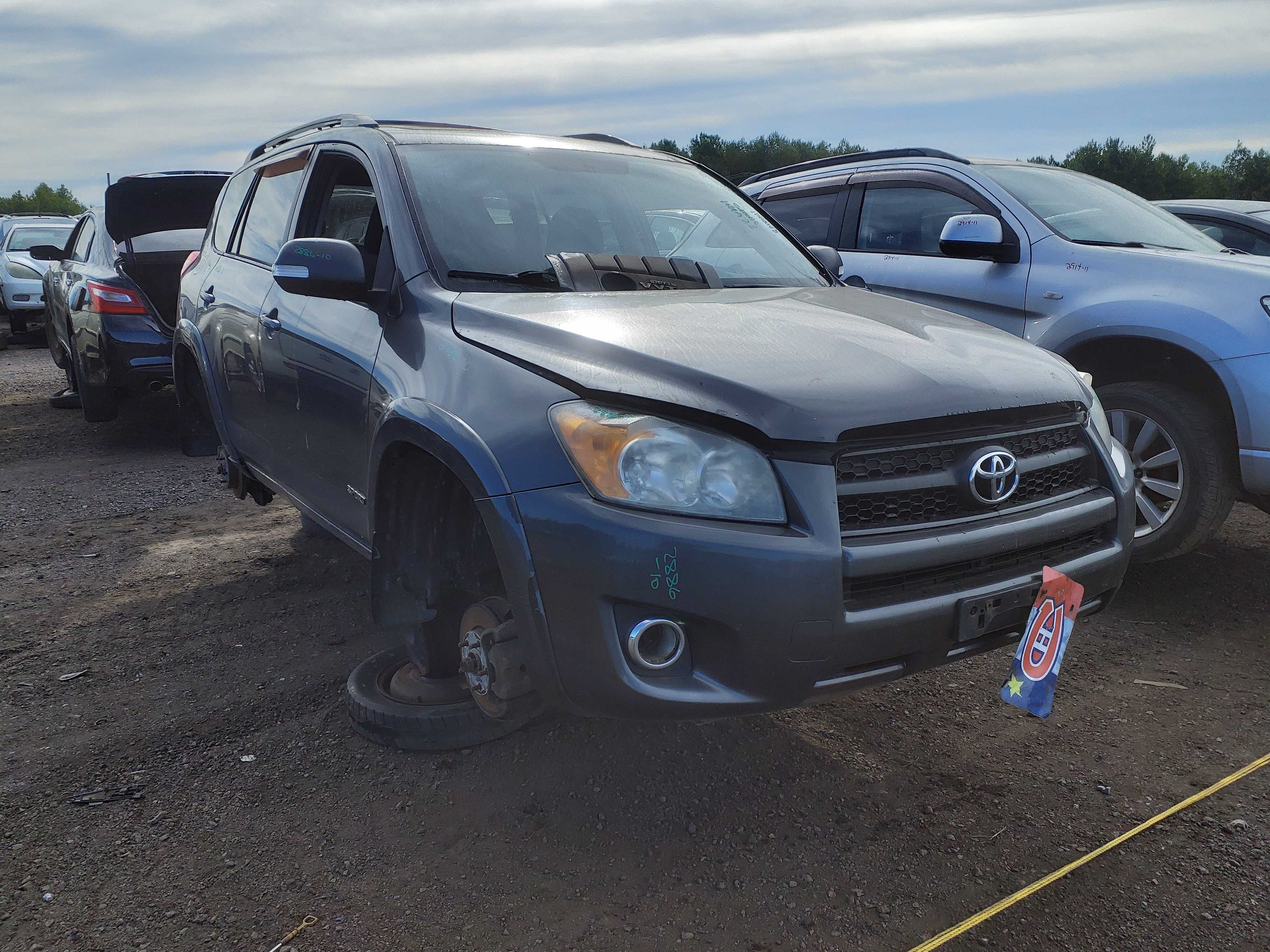 TOYOTA RAV4 2010