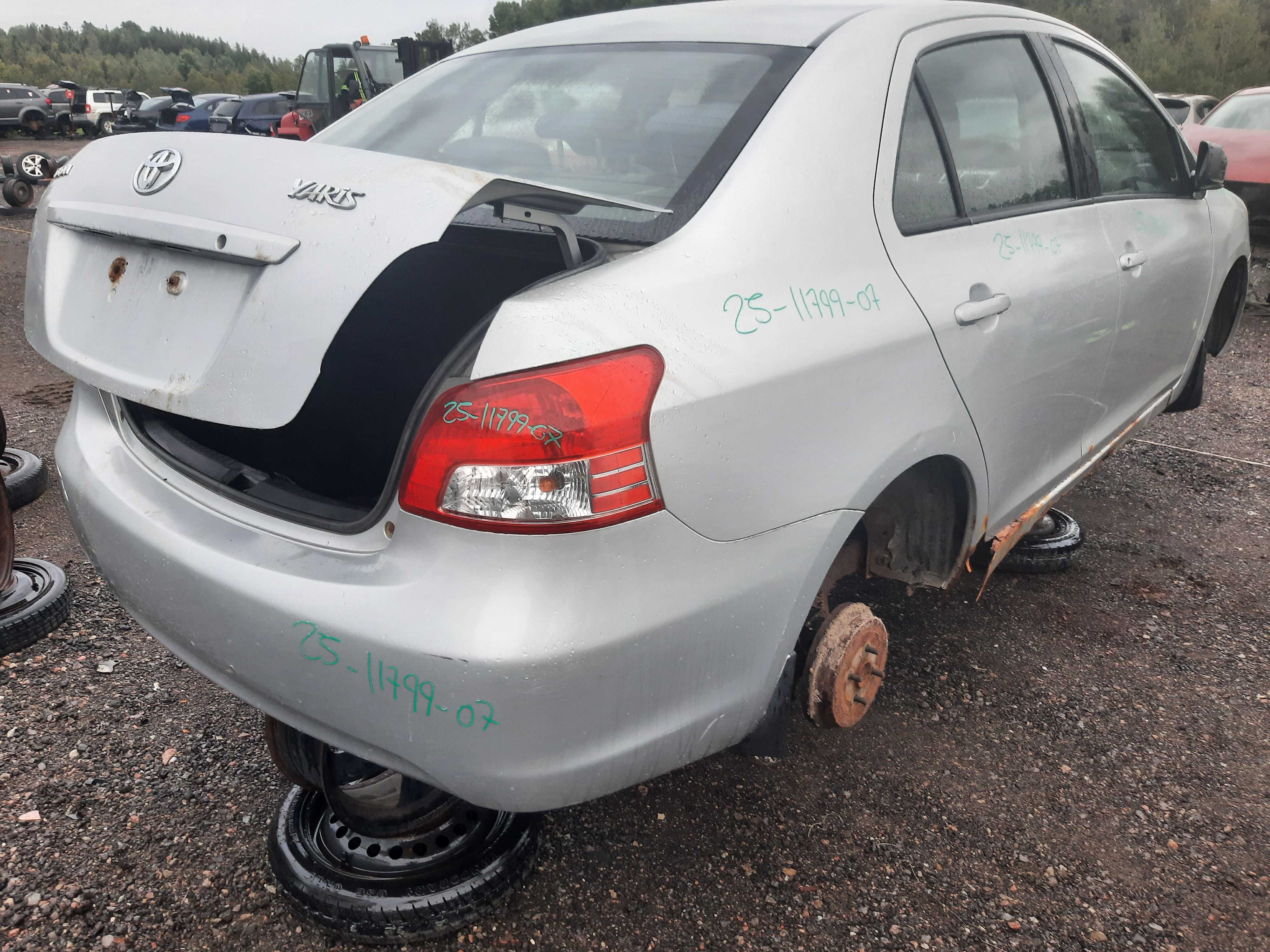 TOYOTA YARIS 2007