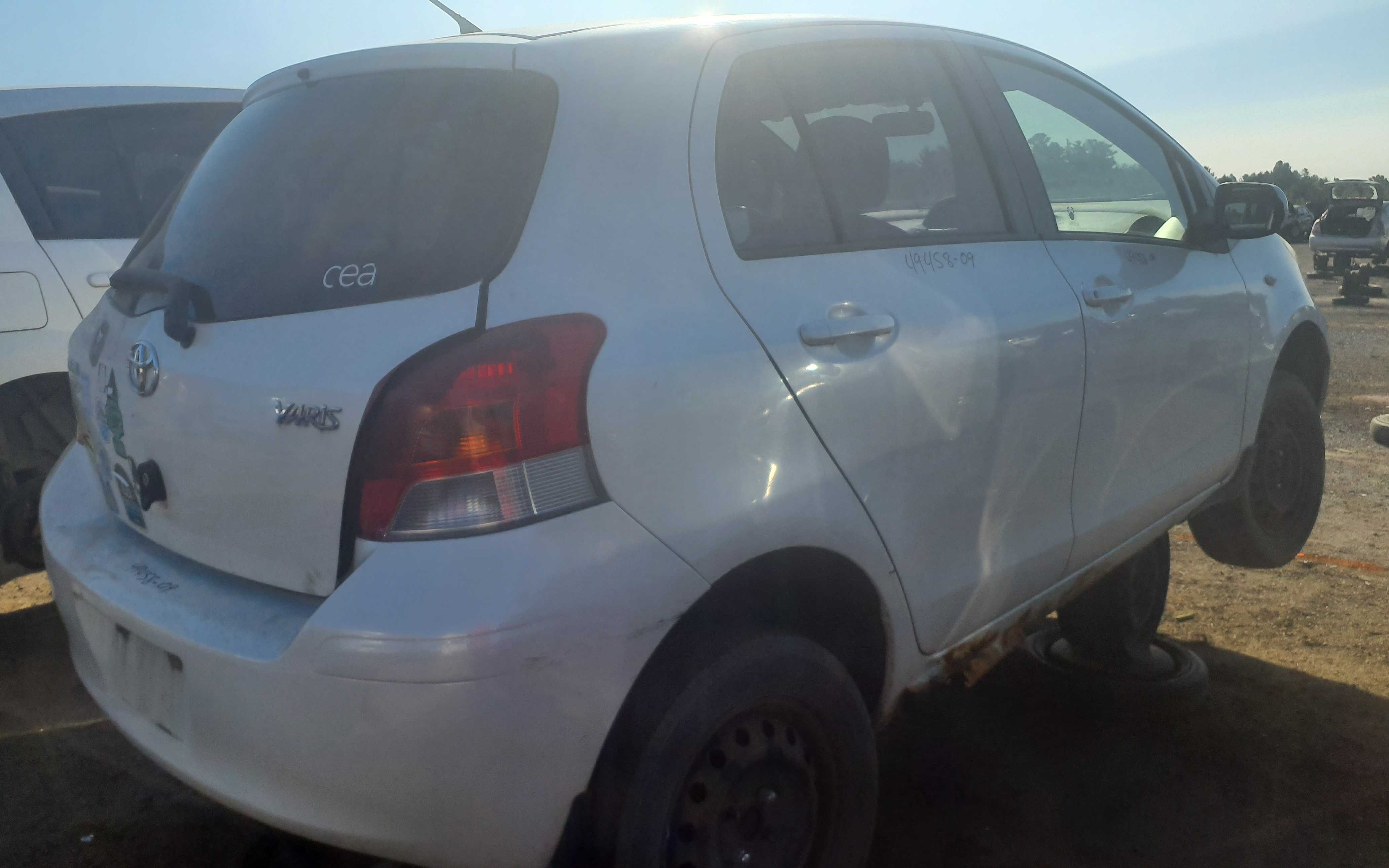 TOYOTA YARIS 2009