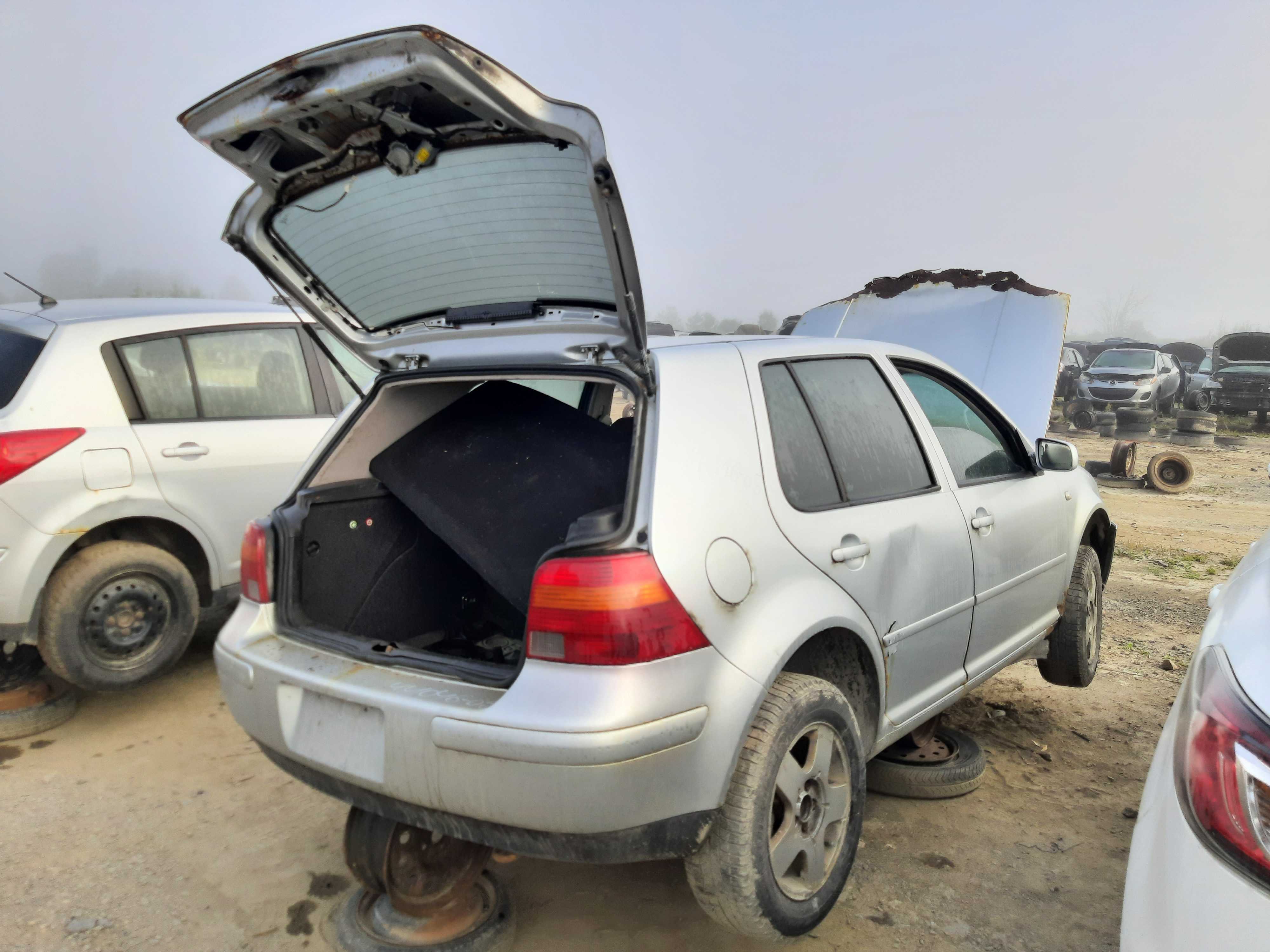 VOLKSWAGEN GOLF 2005