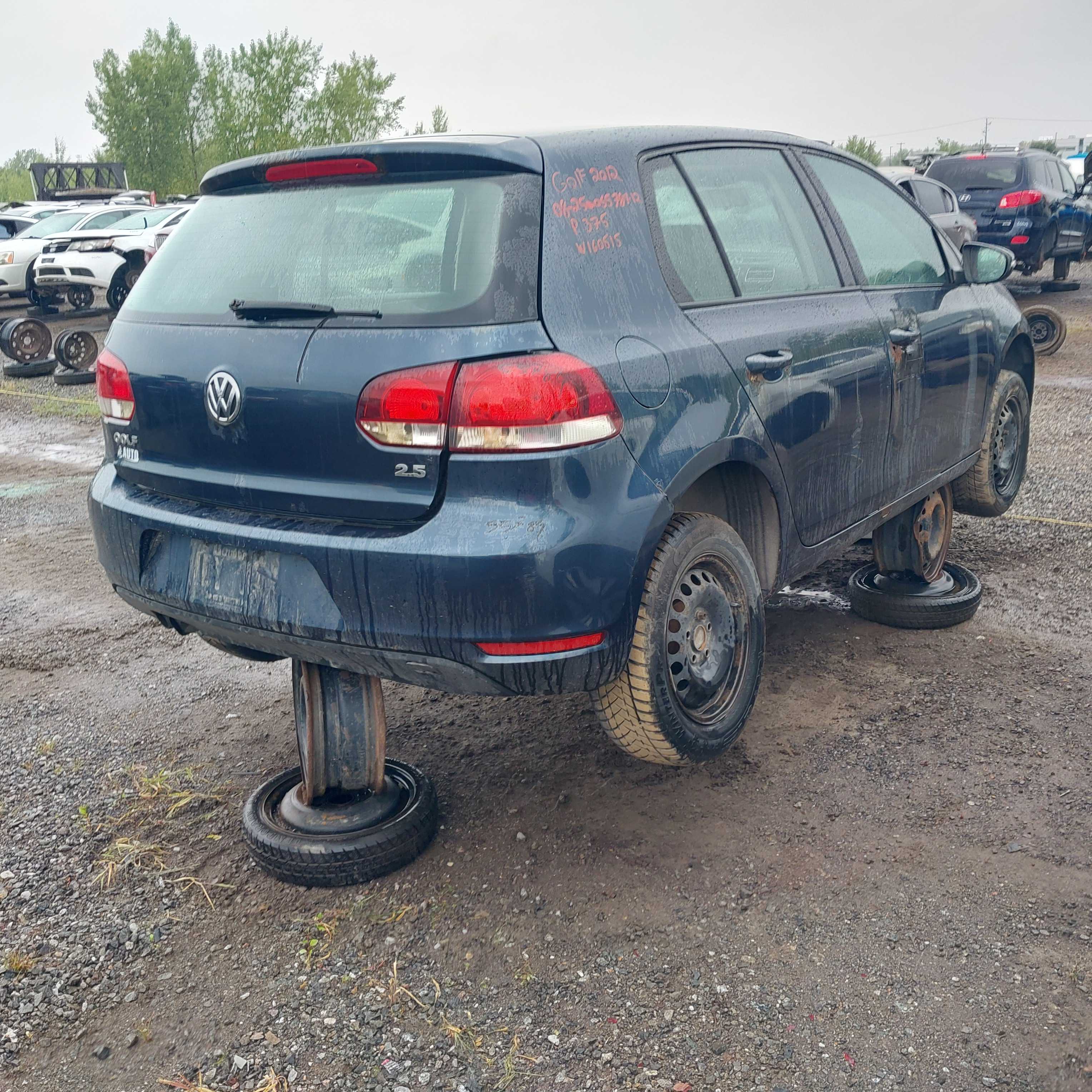 VOLKSWAGEN GOLF 2012