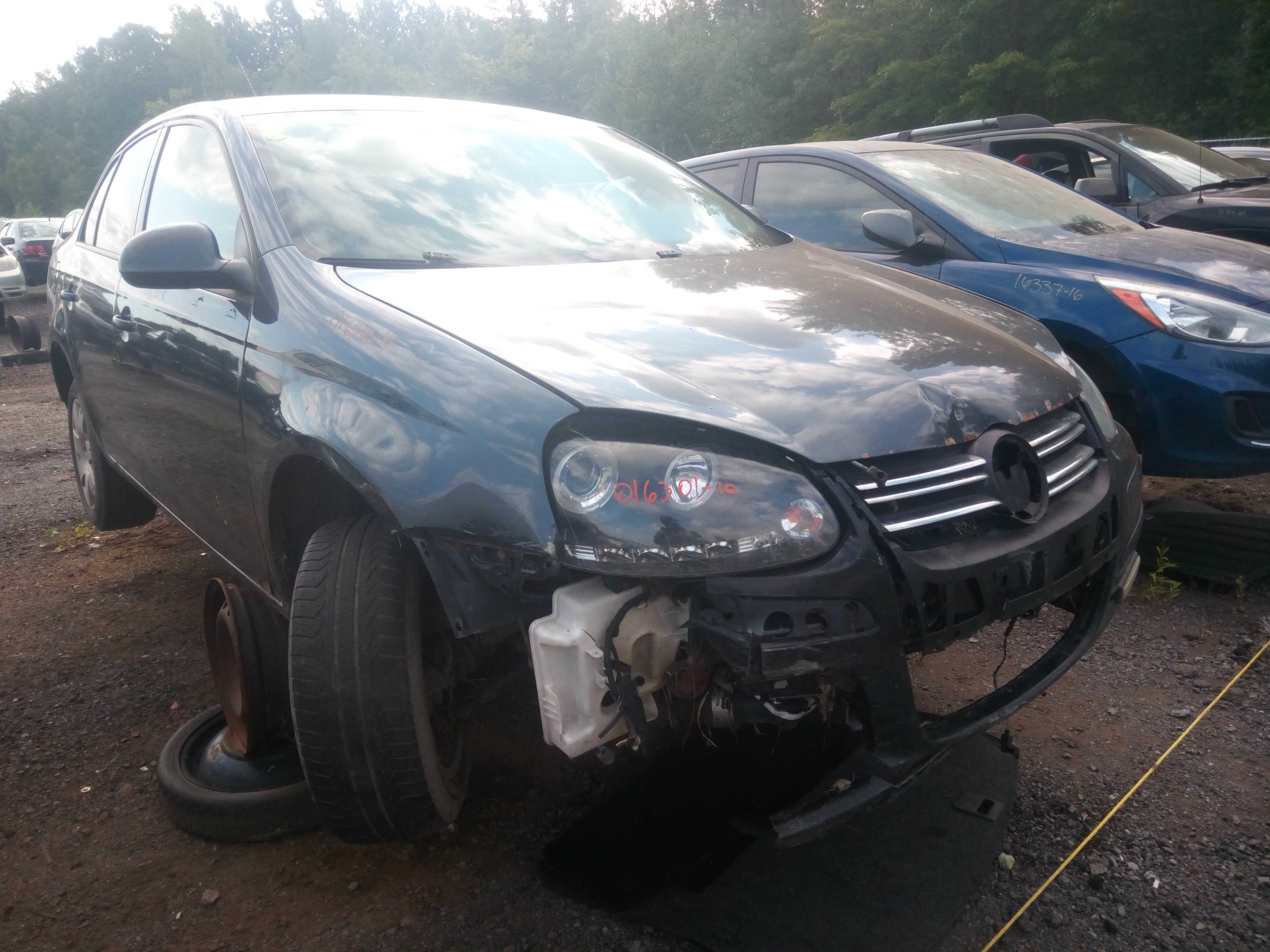 VOLKSWAGEN JETTA 2010