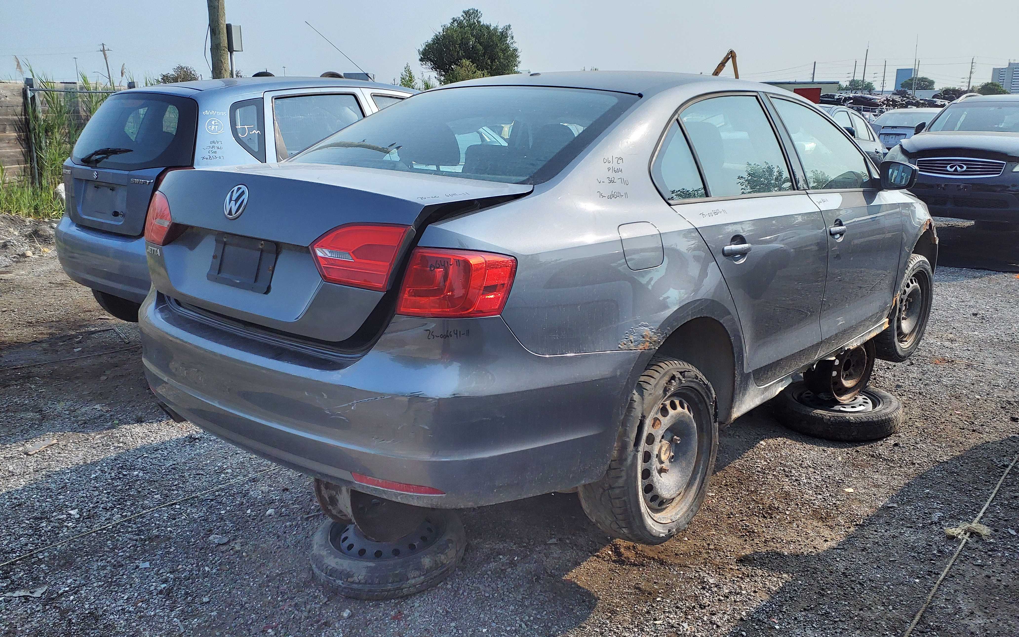 VOLKSWAGEN JETTA 2011