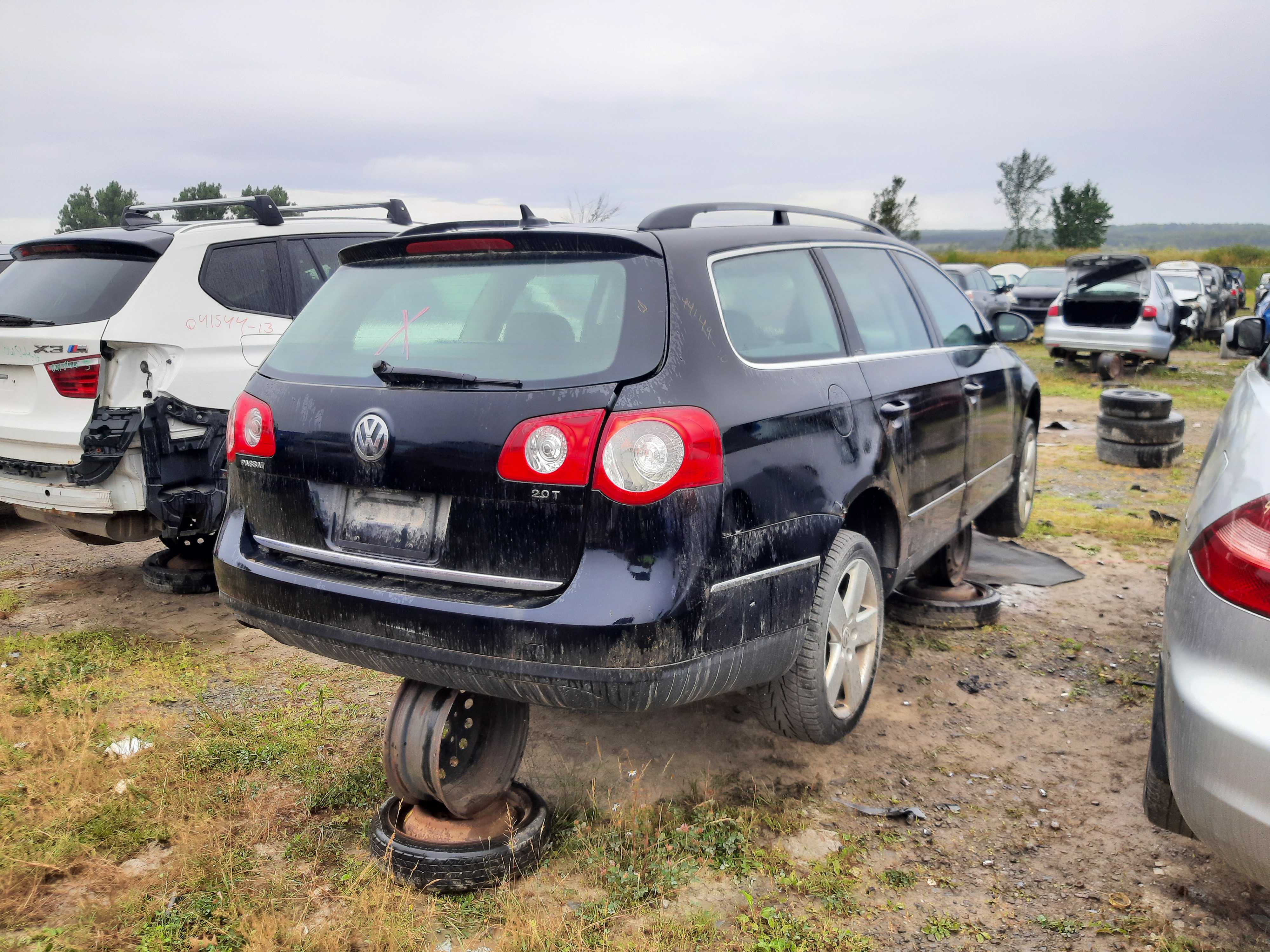 VOLKSWAGEN PASSAT 2010
