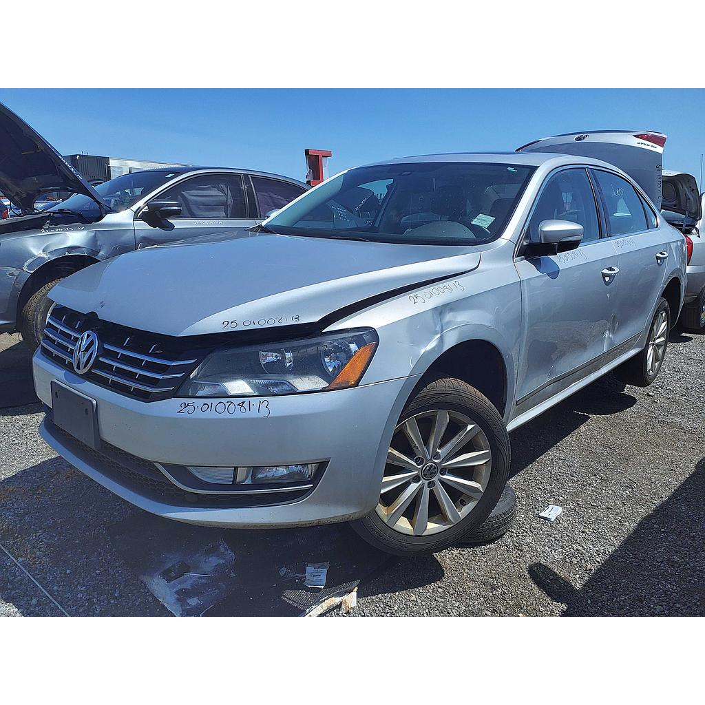 VOLKSWAGEN PASSAT 2013