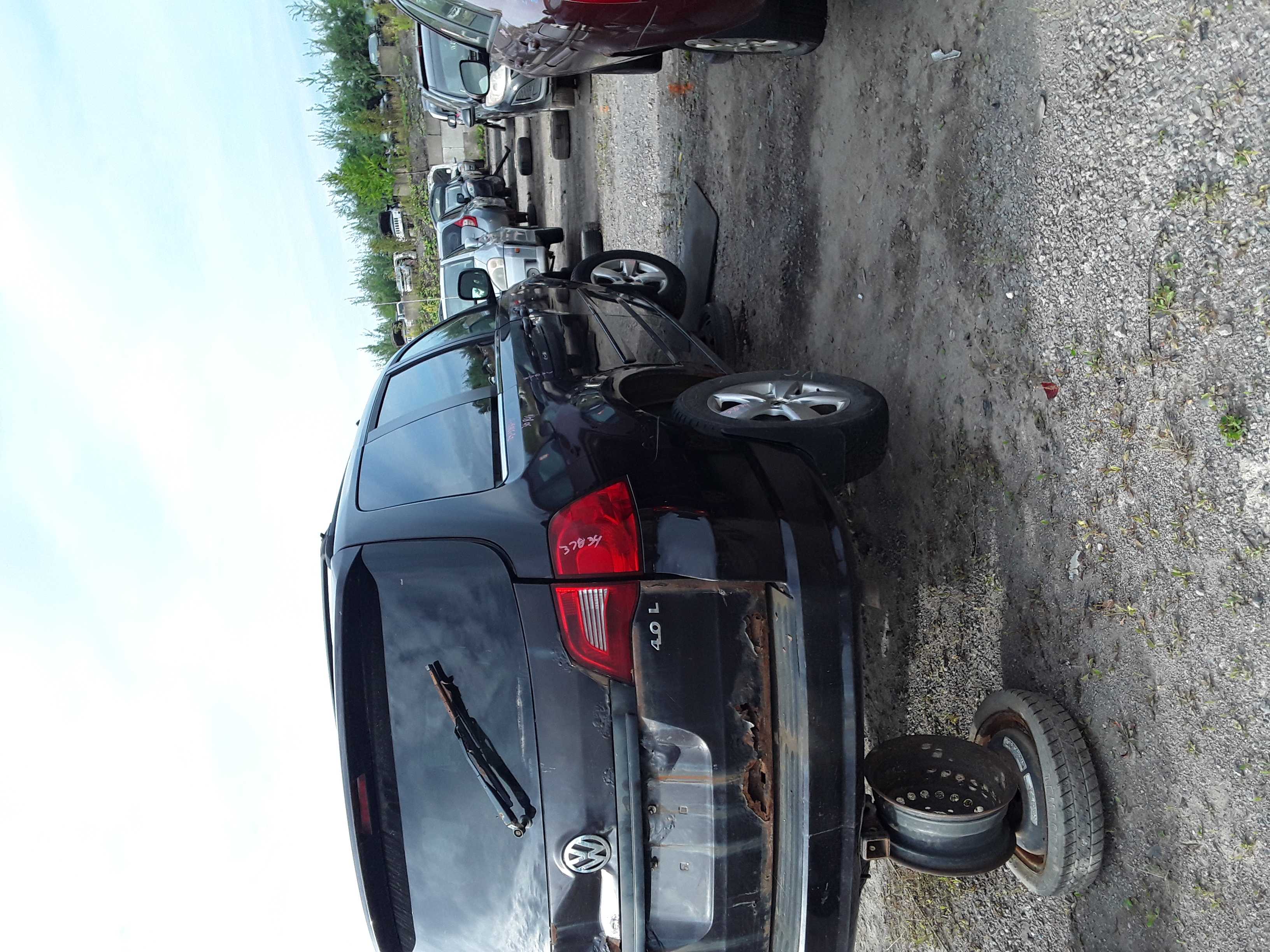 VOLKSWAGEN ROUTAN 2010