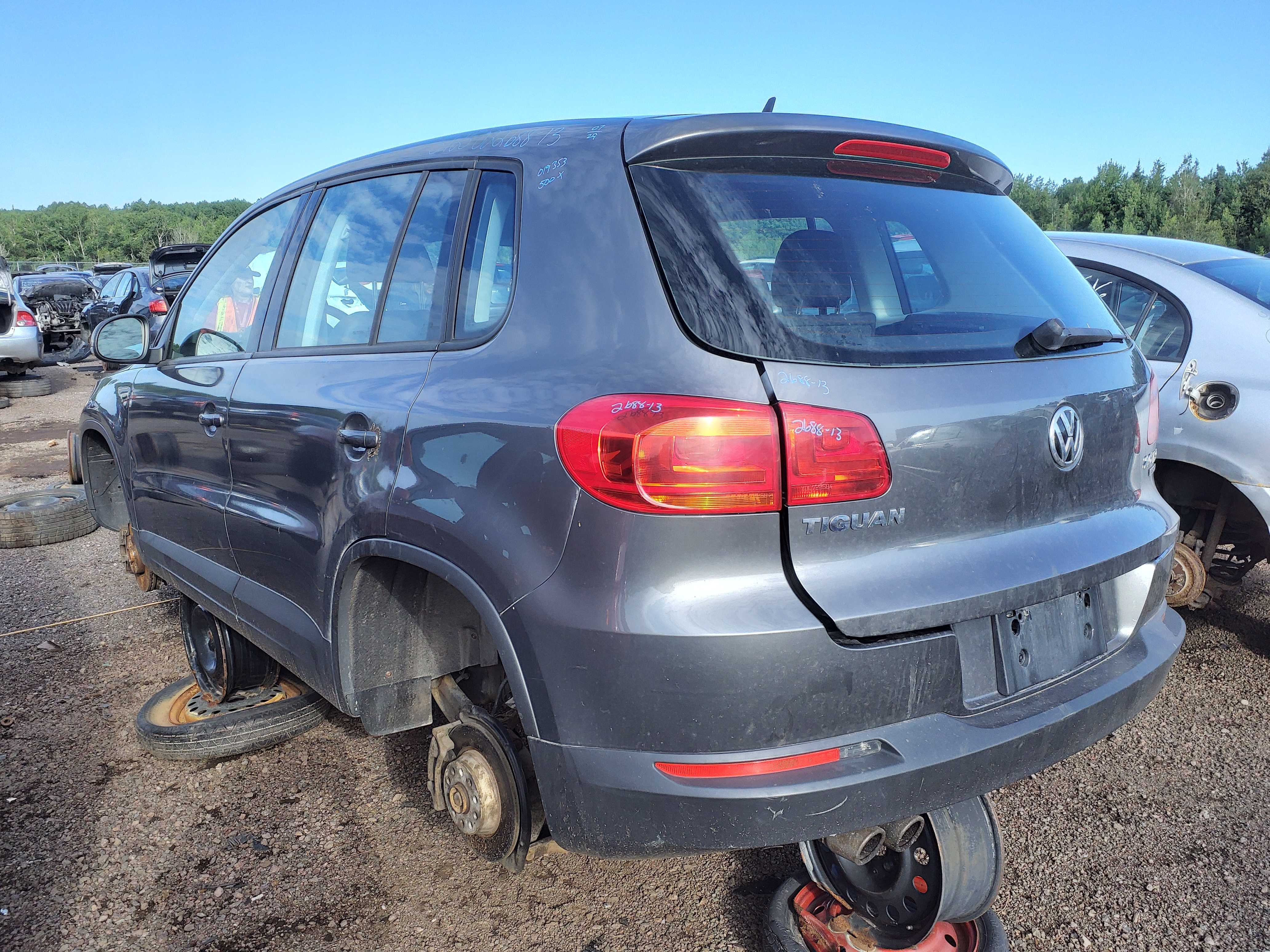 VOLKSWAGEN TIGUAN 2013