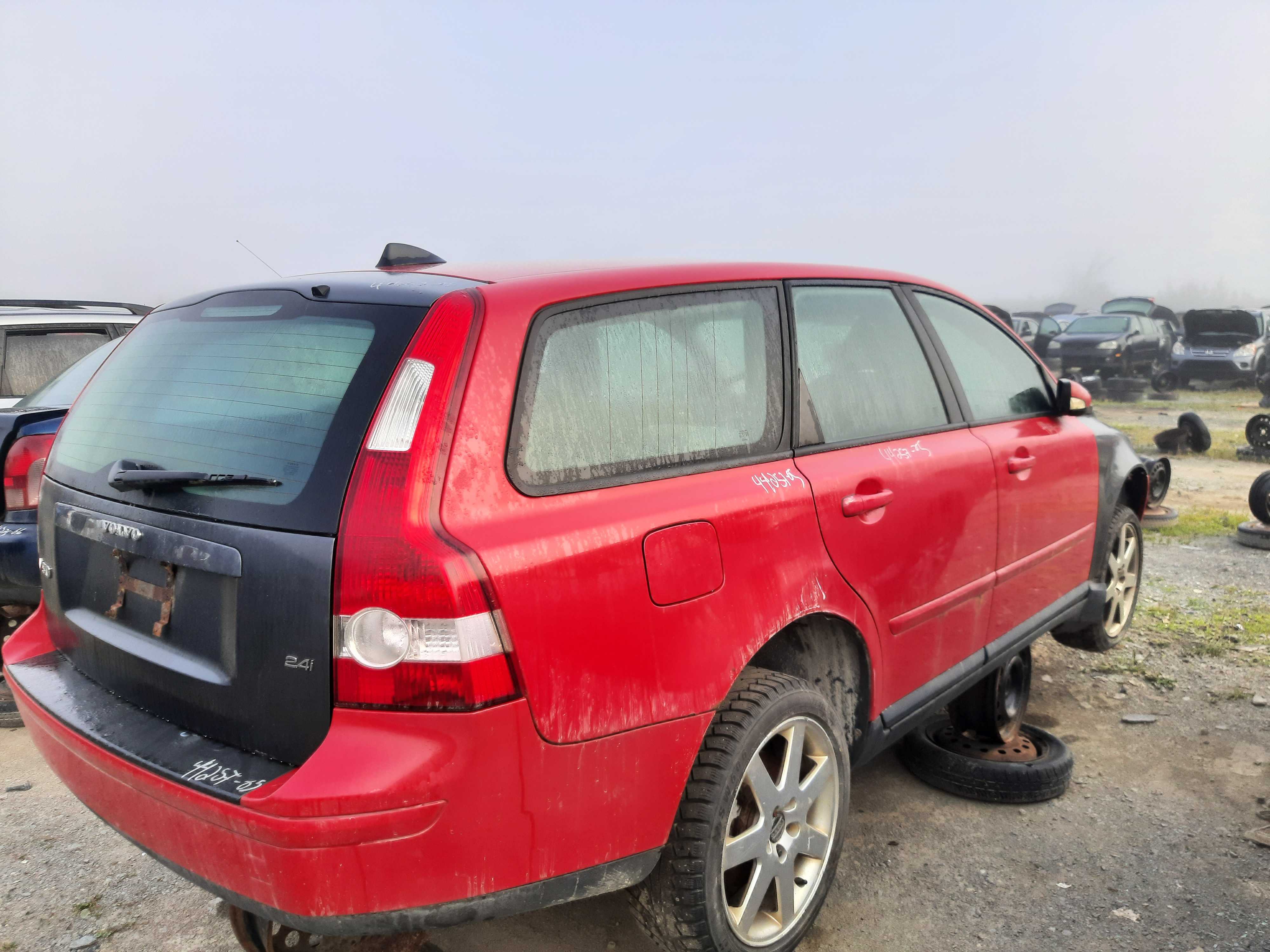 VOLVO V50 2005
