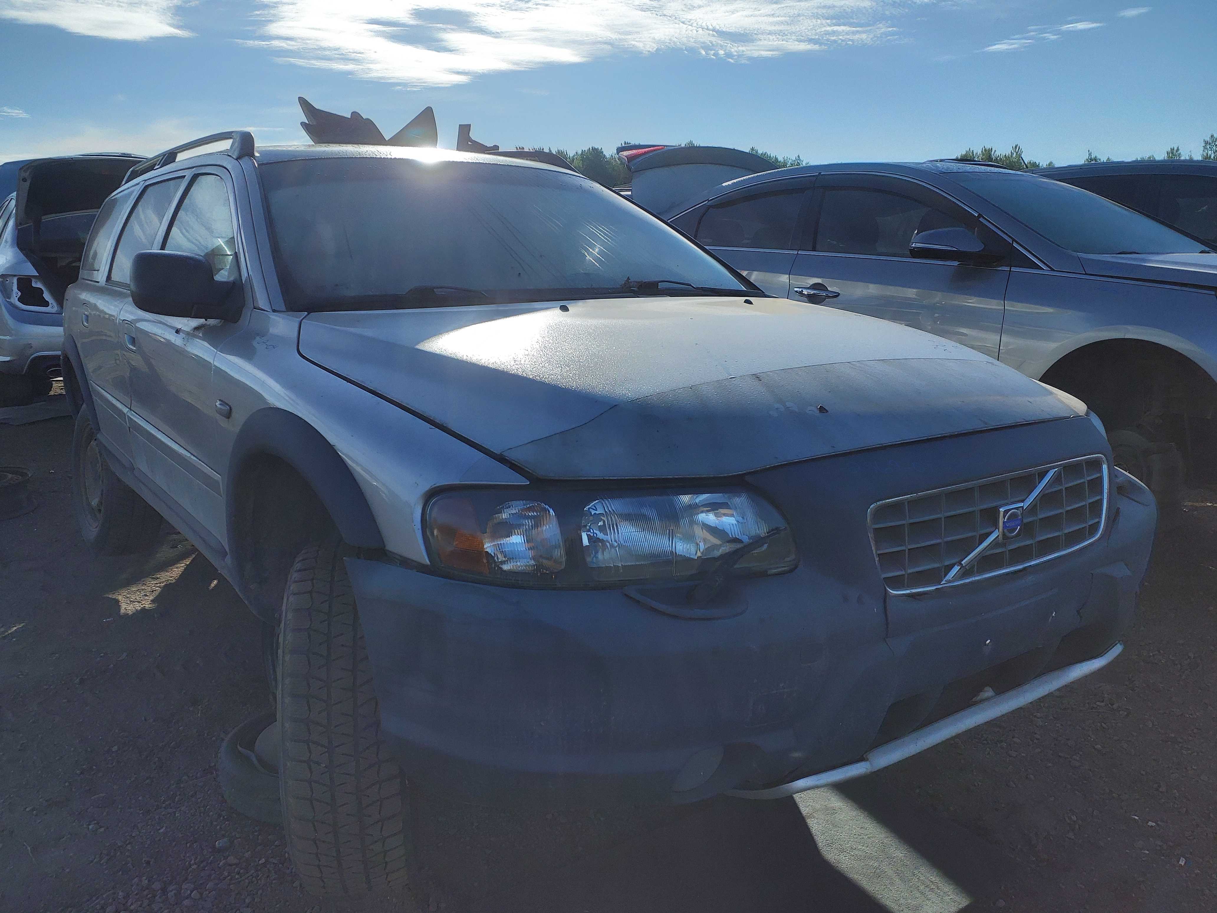 VOLVO V70 2004