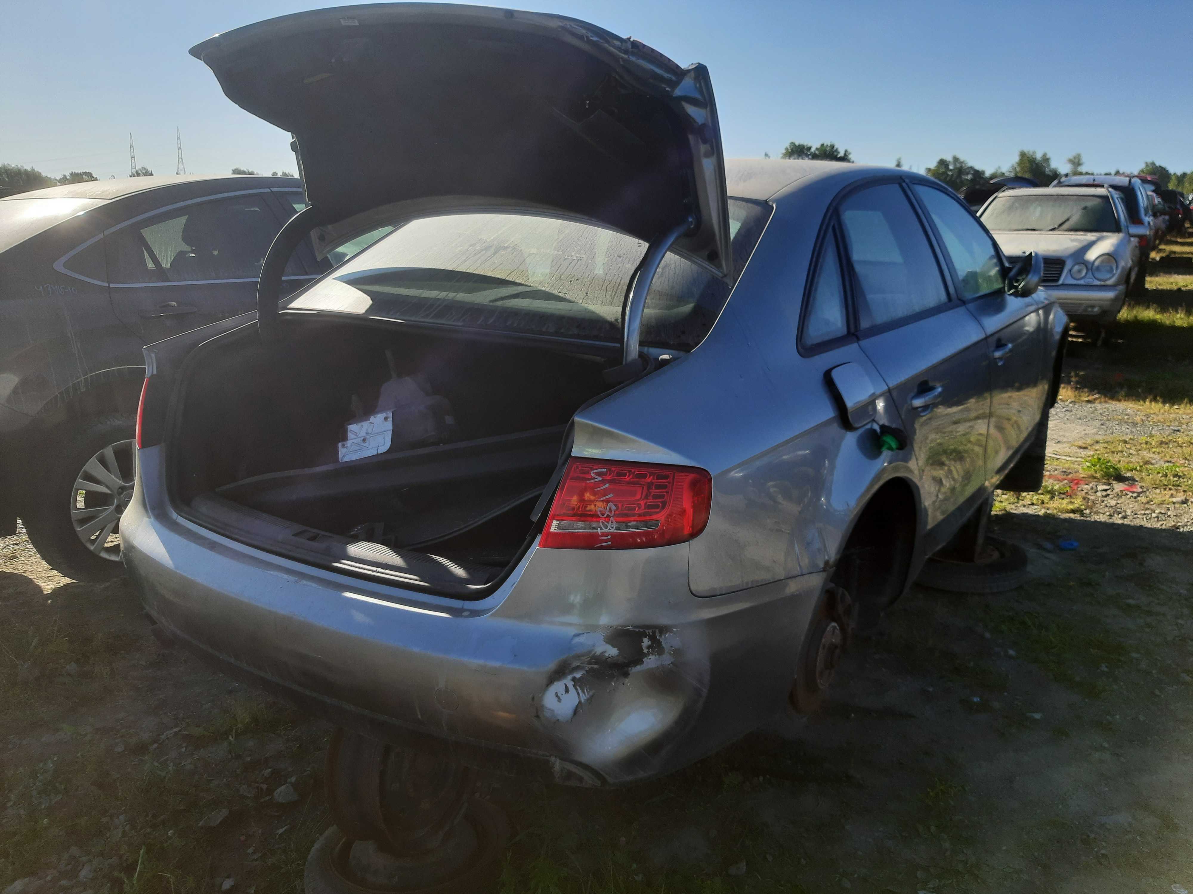 AUDI A4 2011