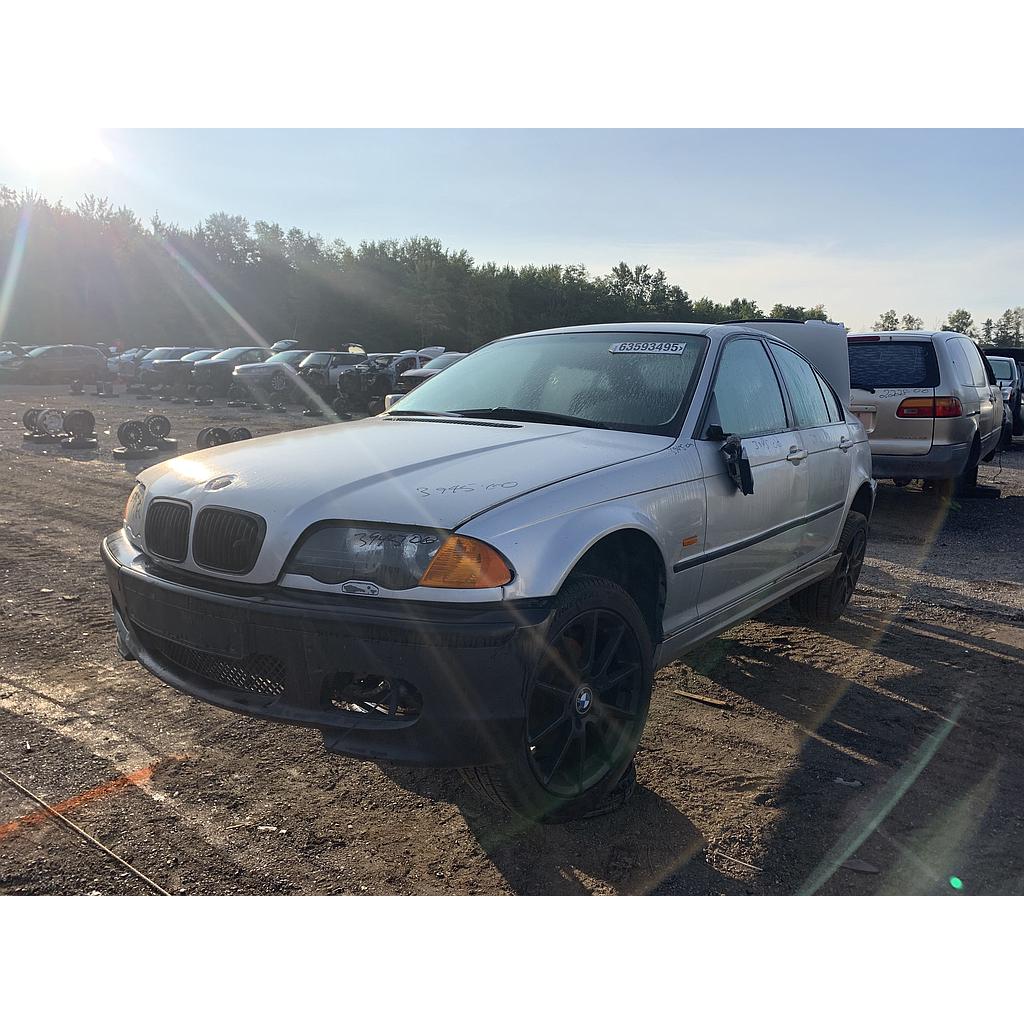 BMW 323 2000