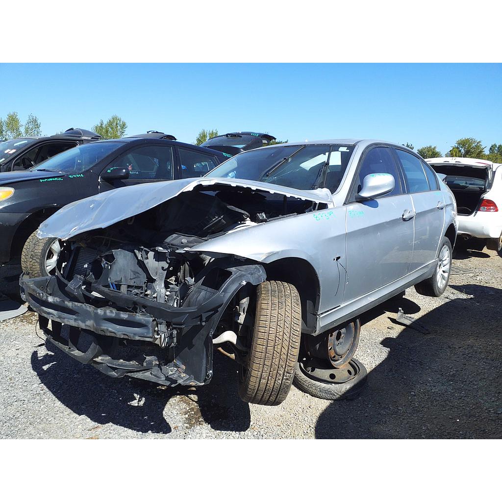 BMW 323 2009
