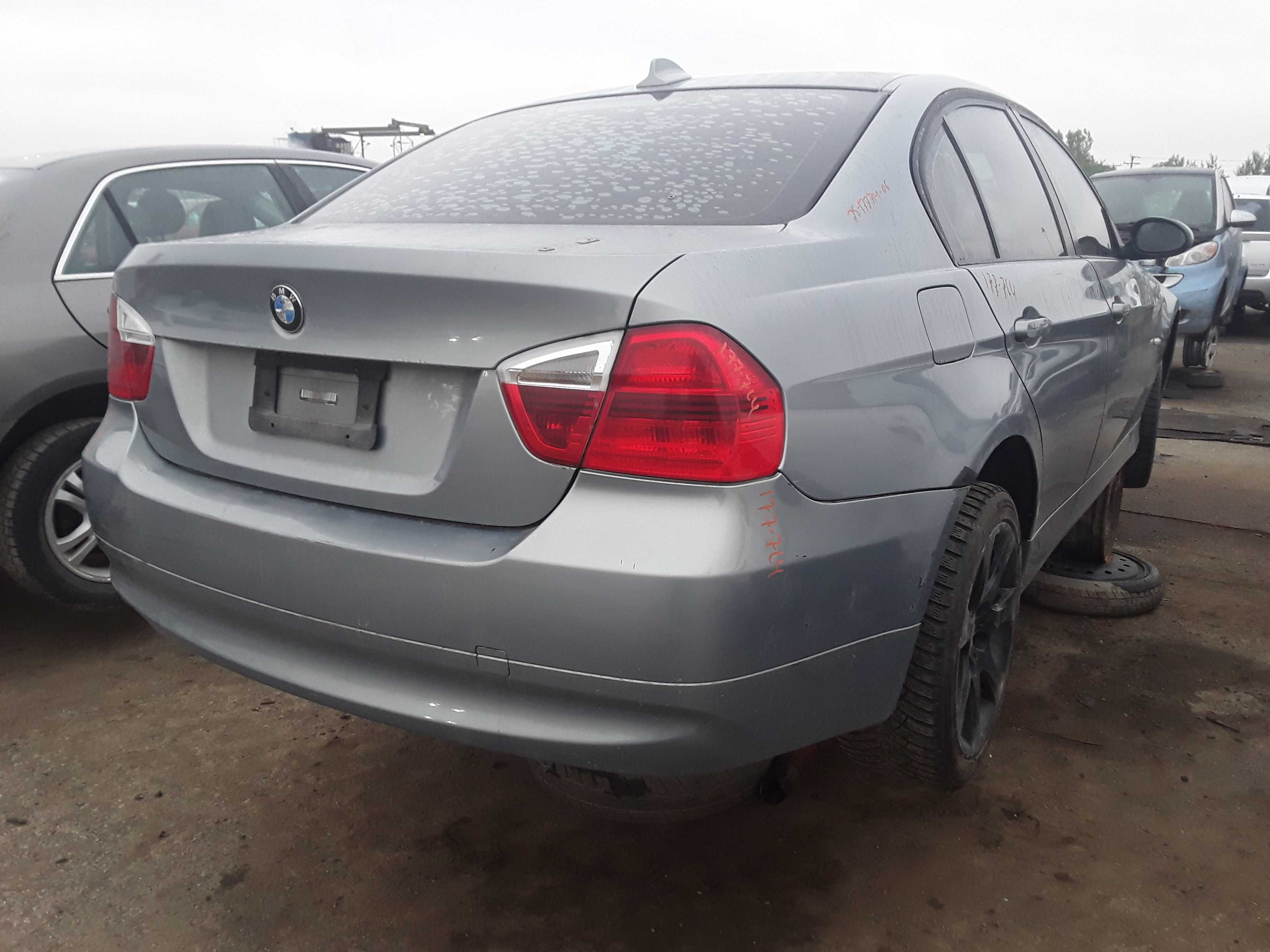 BMW 325 2006