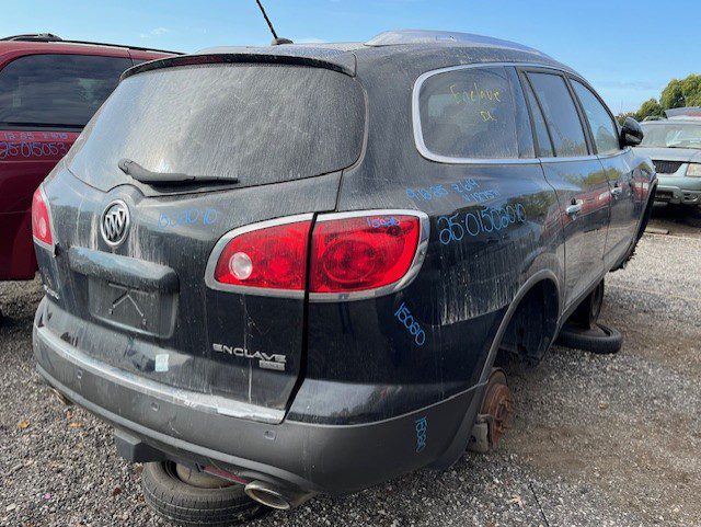 BUICK ENCLAVE 2010