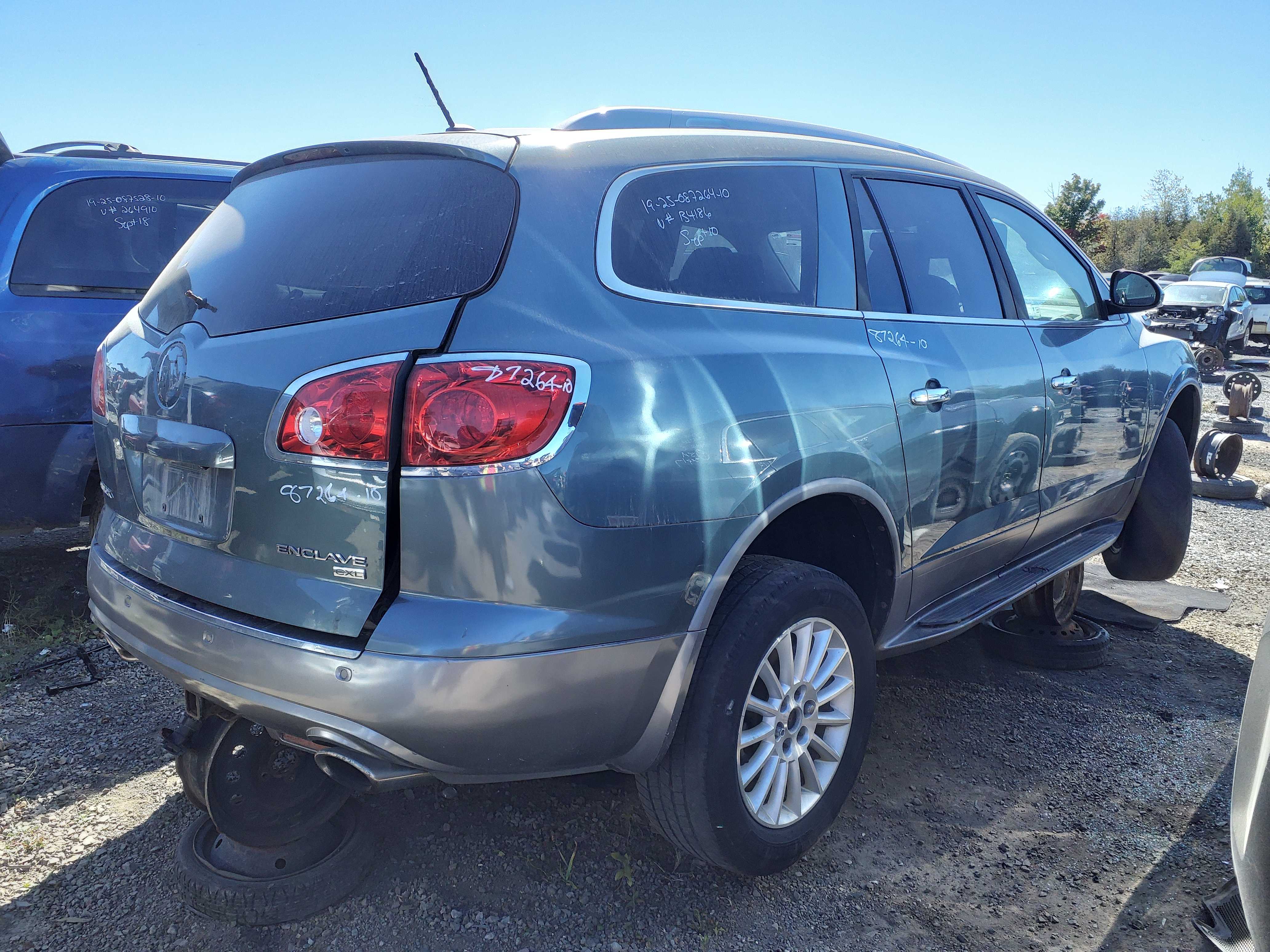 BUICK ENCLAVE 2010