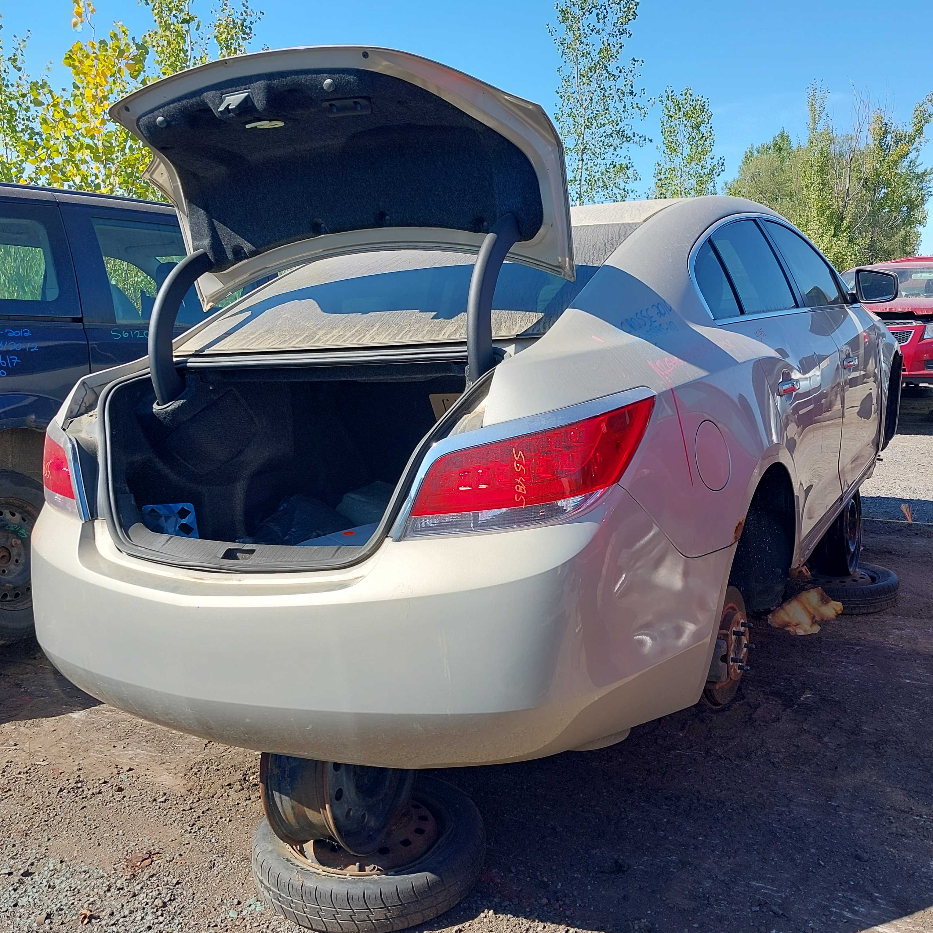 BUICK LACROSSE 2010