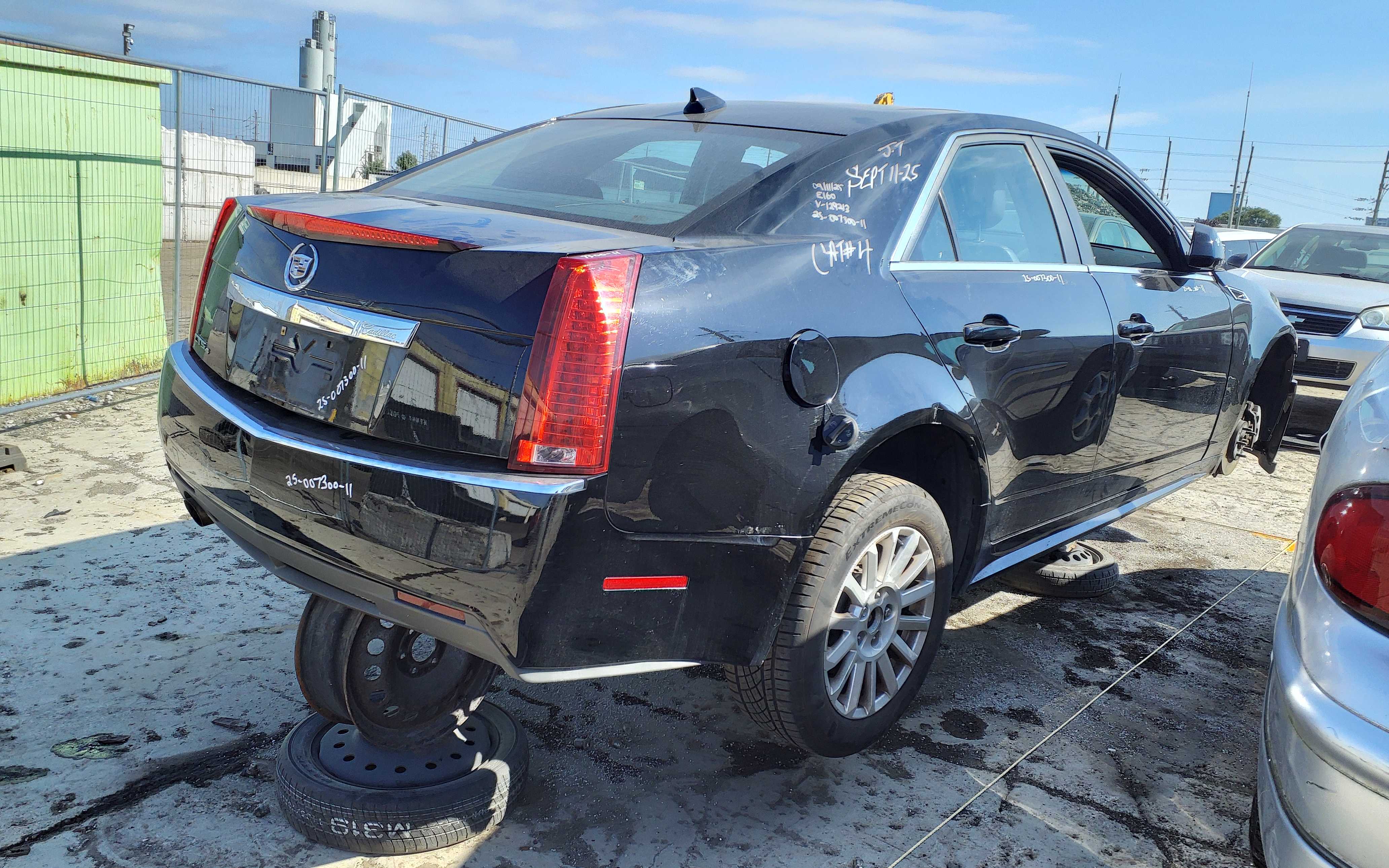 CADILLAC CTS 2011