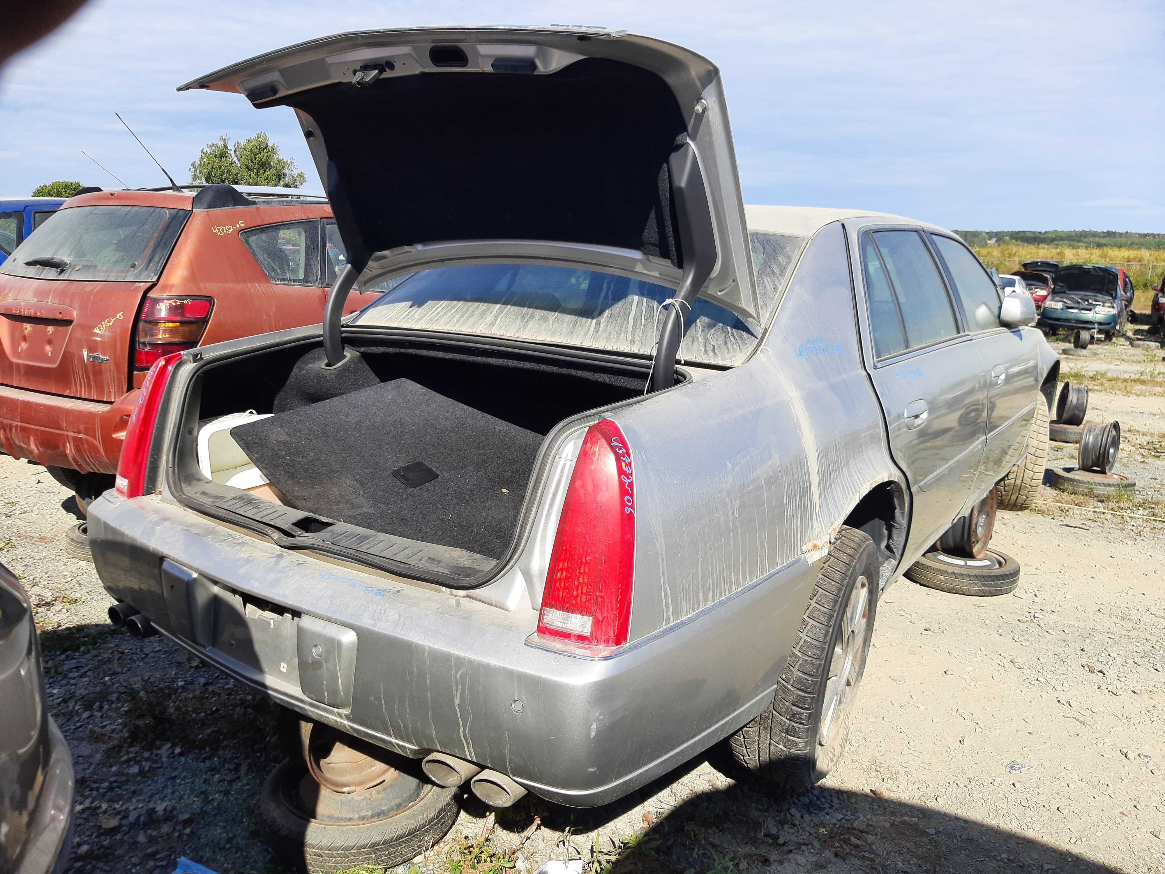 CADILLAC DTS 2006
