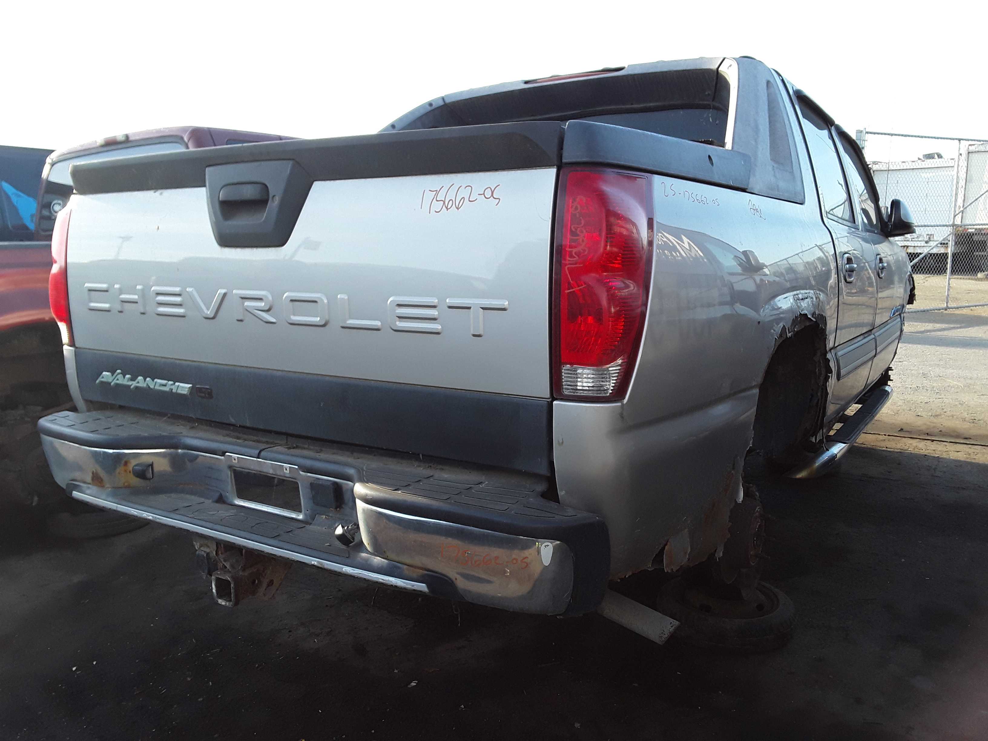 CHEVROLET AVALANCHE 2005