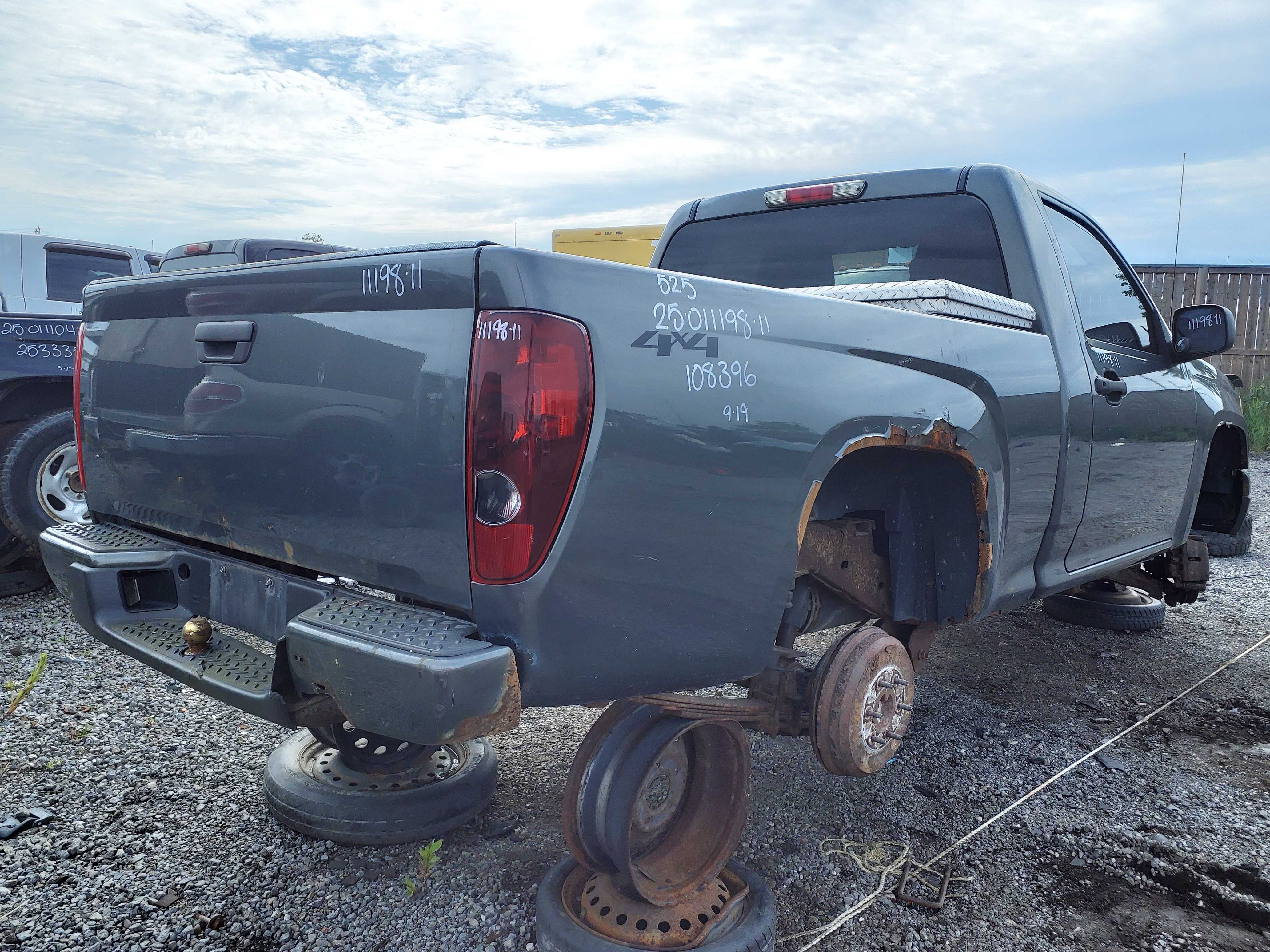 CHEVROLET COLORADO 2011