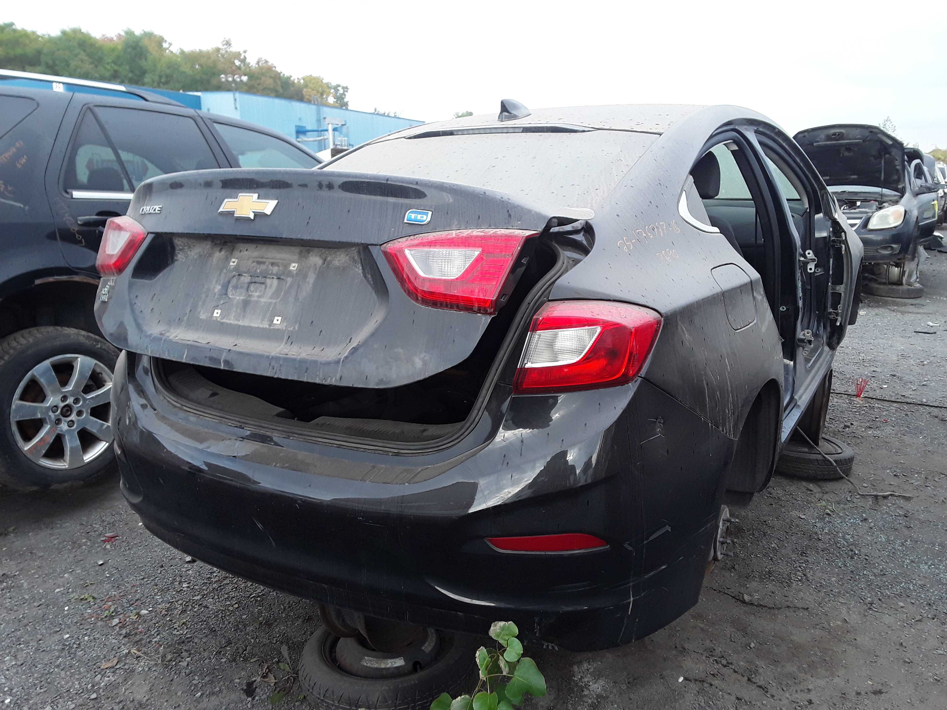 CHEVROLET CRUZE 2018