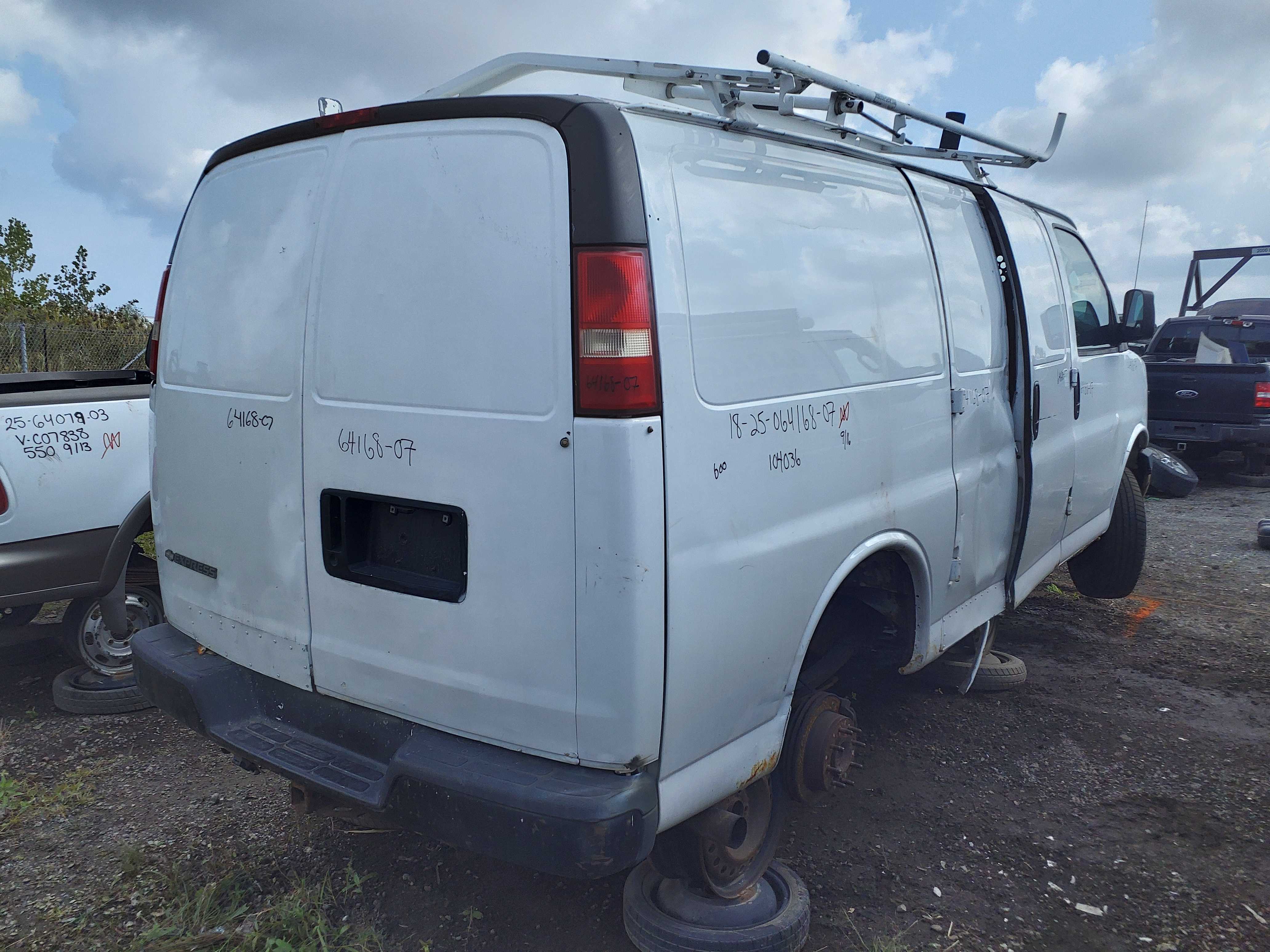 CHEVROLET EXPRESS VAN 2007