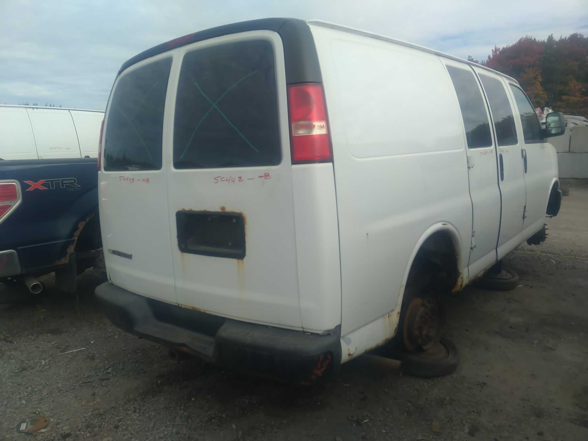 CHEVROLET EXPRESS VAN 2008