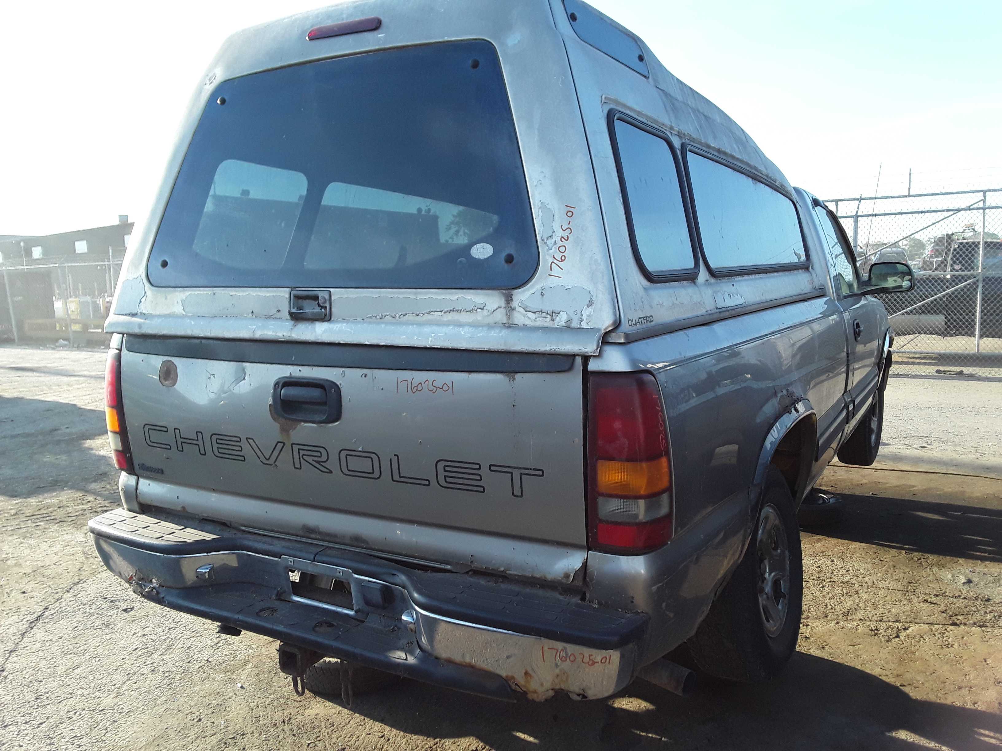 CHEVROLET SILVERADO 1500 2001